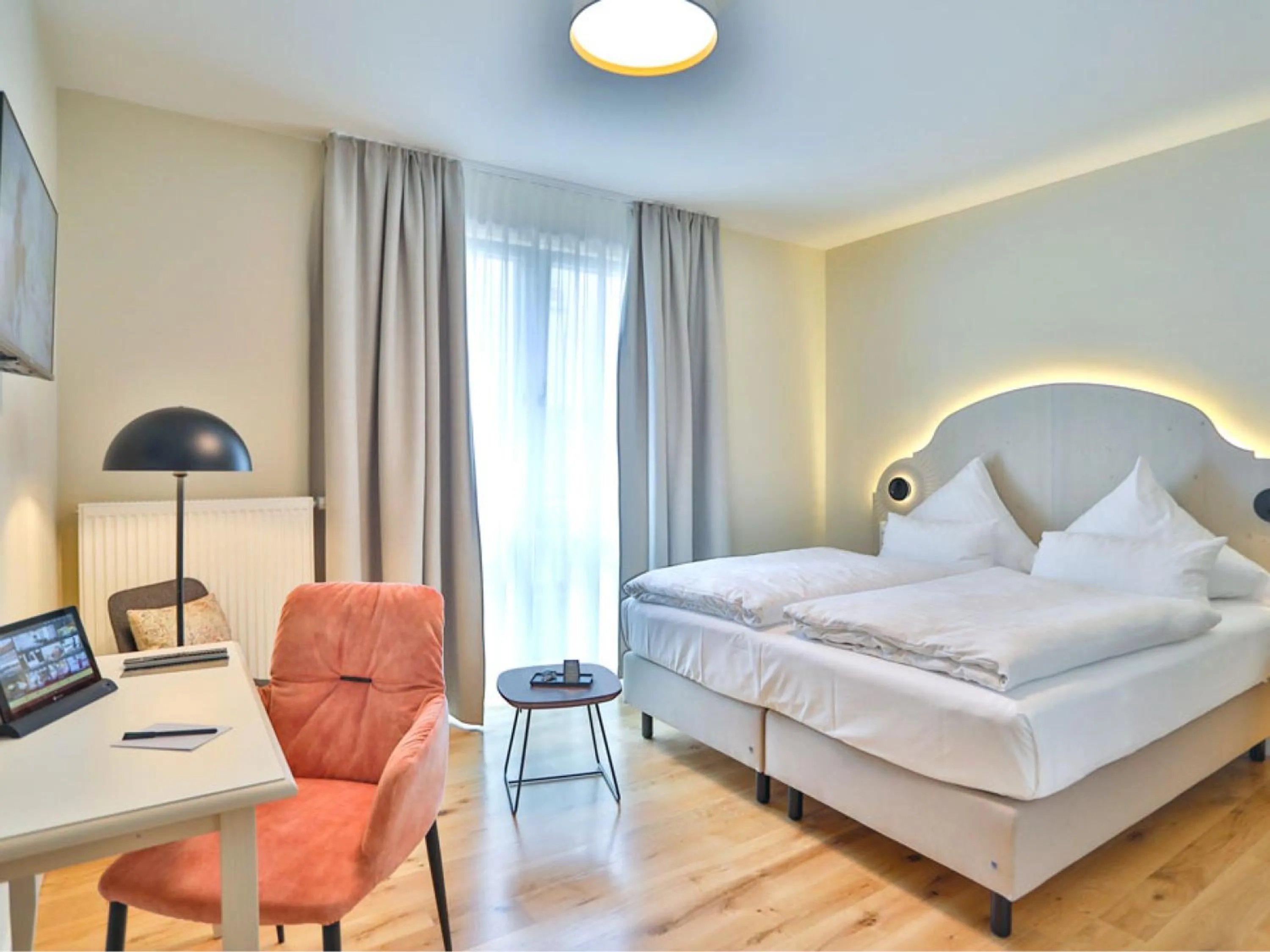 Bed in Hotel Tuchhaus