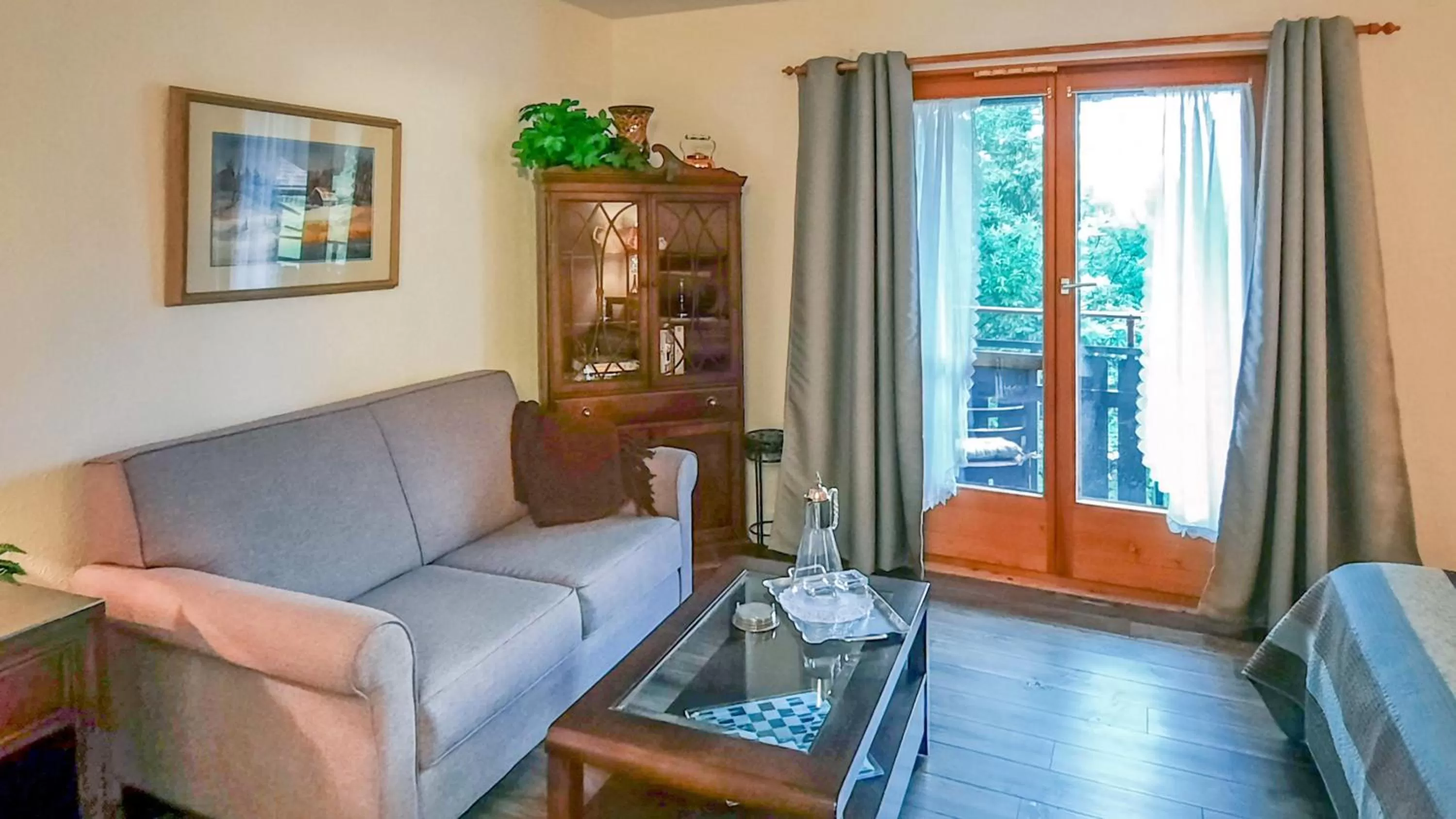 Seating Area in Edelweiss Inn Nova Scotia