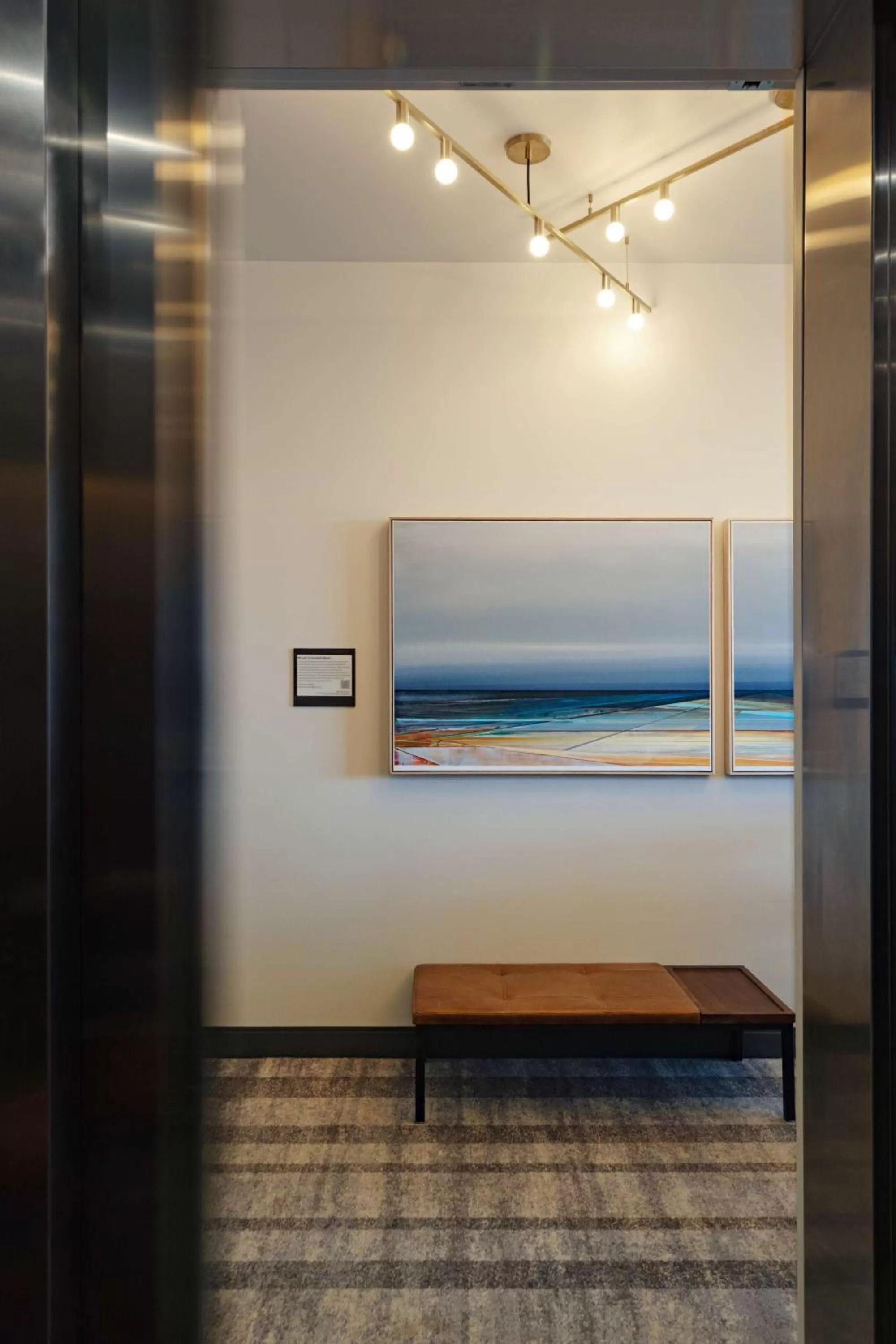 Lobby or reception in Tapestry By Hilton The Fort Sutter Hotel Sacramento, Ca