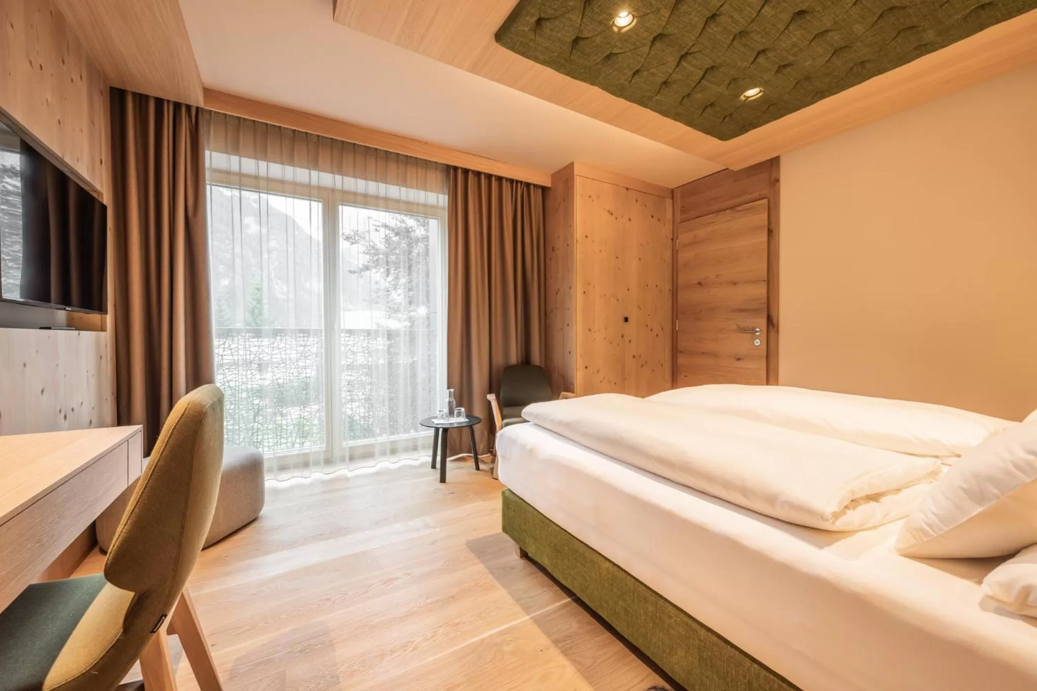 Photo of the whole room in Hotel Kristall