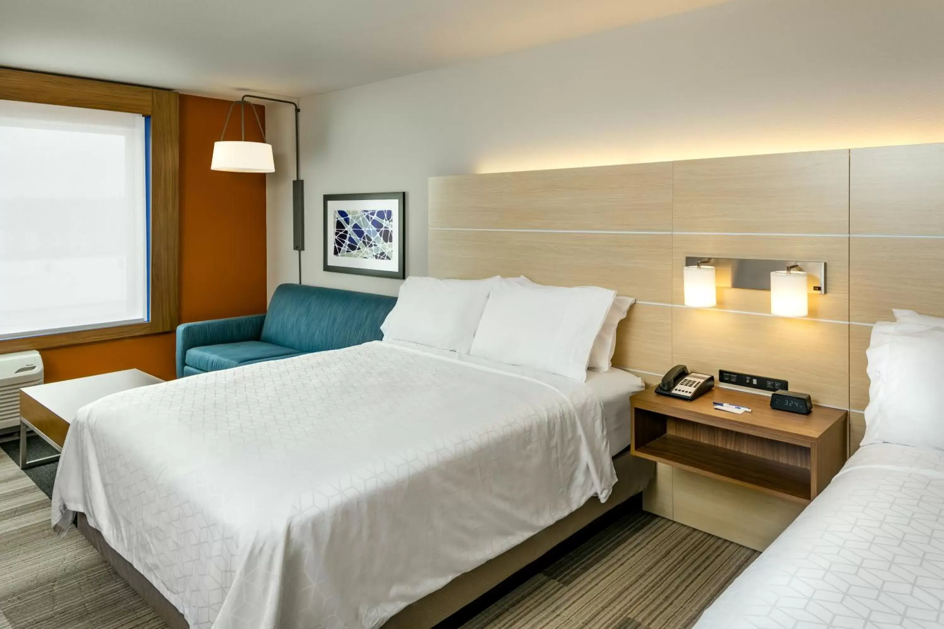 Suite with Two Beds - Non-Smoking in Holiday Inn Express & Suites - Medford, an IHG Hotel Suite with Two Beds - Non-Smoking in Holiday Inn Express & Suites - Medford, an IHG Hotel