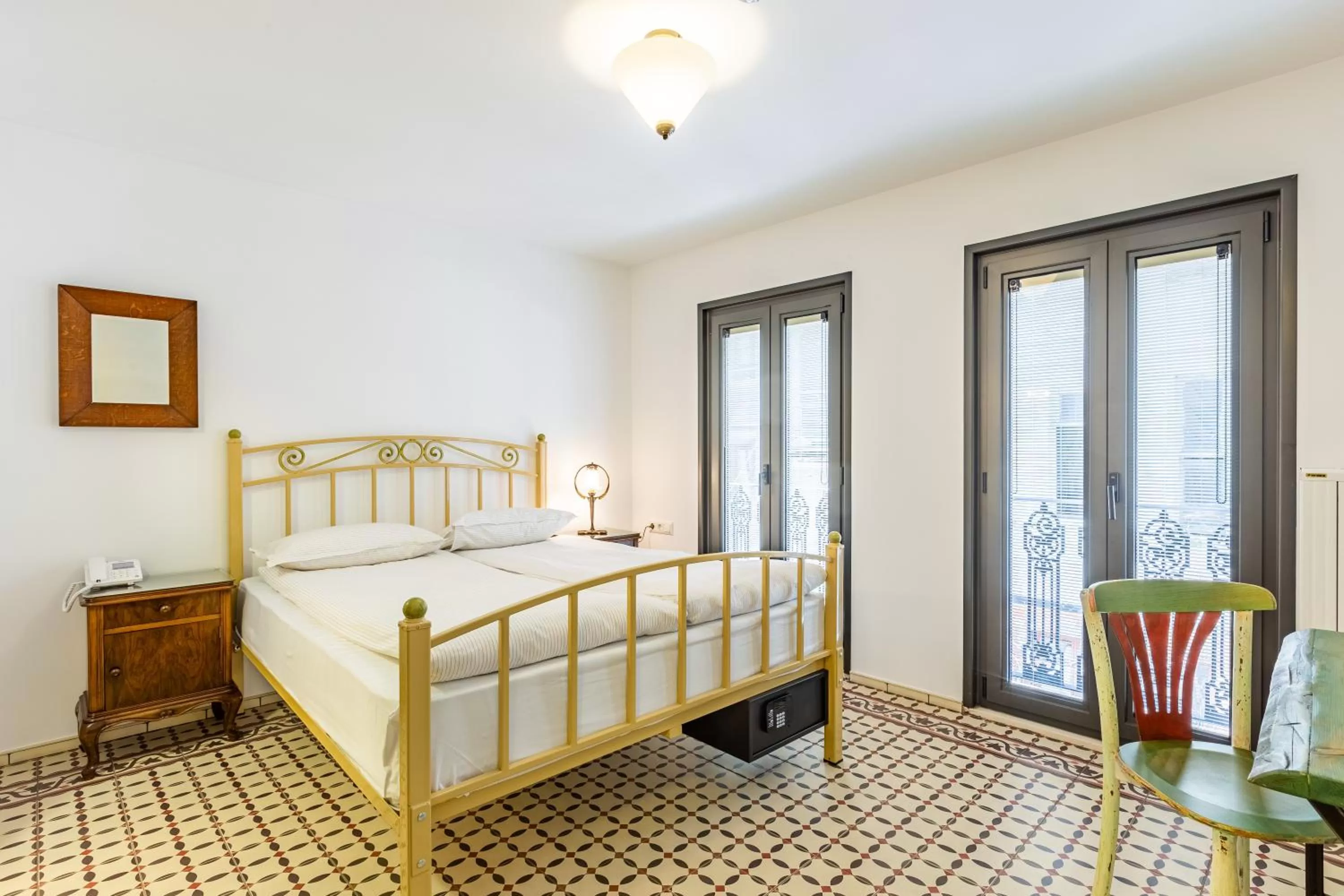 Bed in Villa Pera Suite Hotel