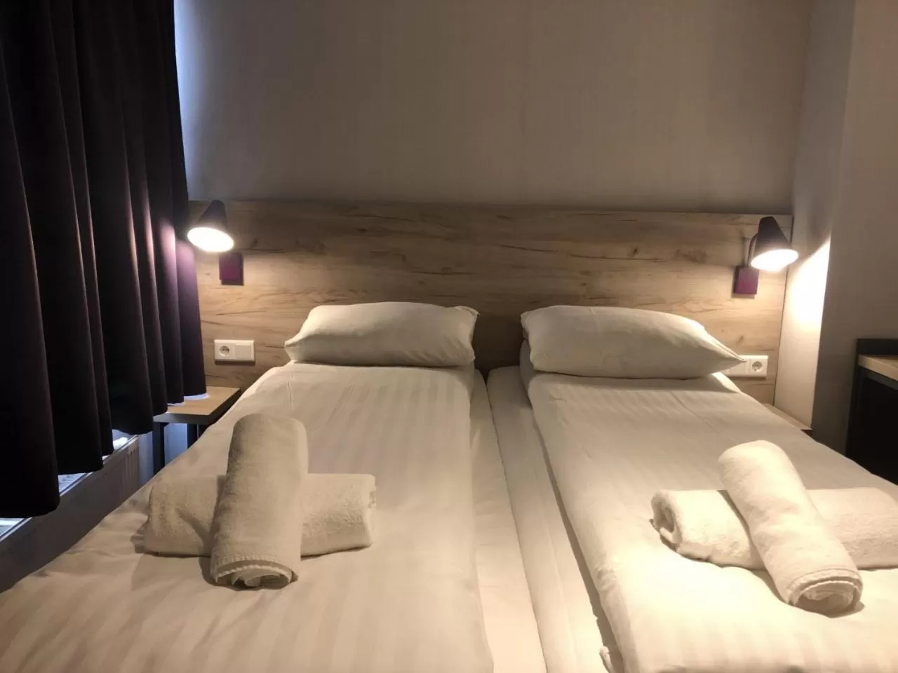 Bed in Facade Hotel Amsterdam