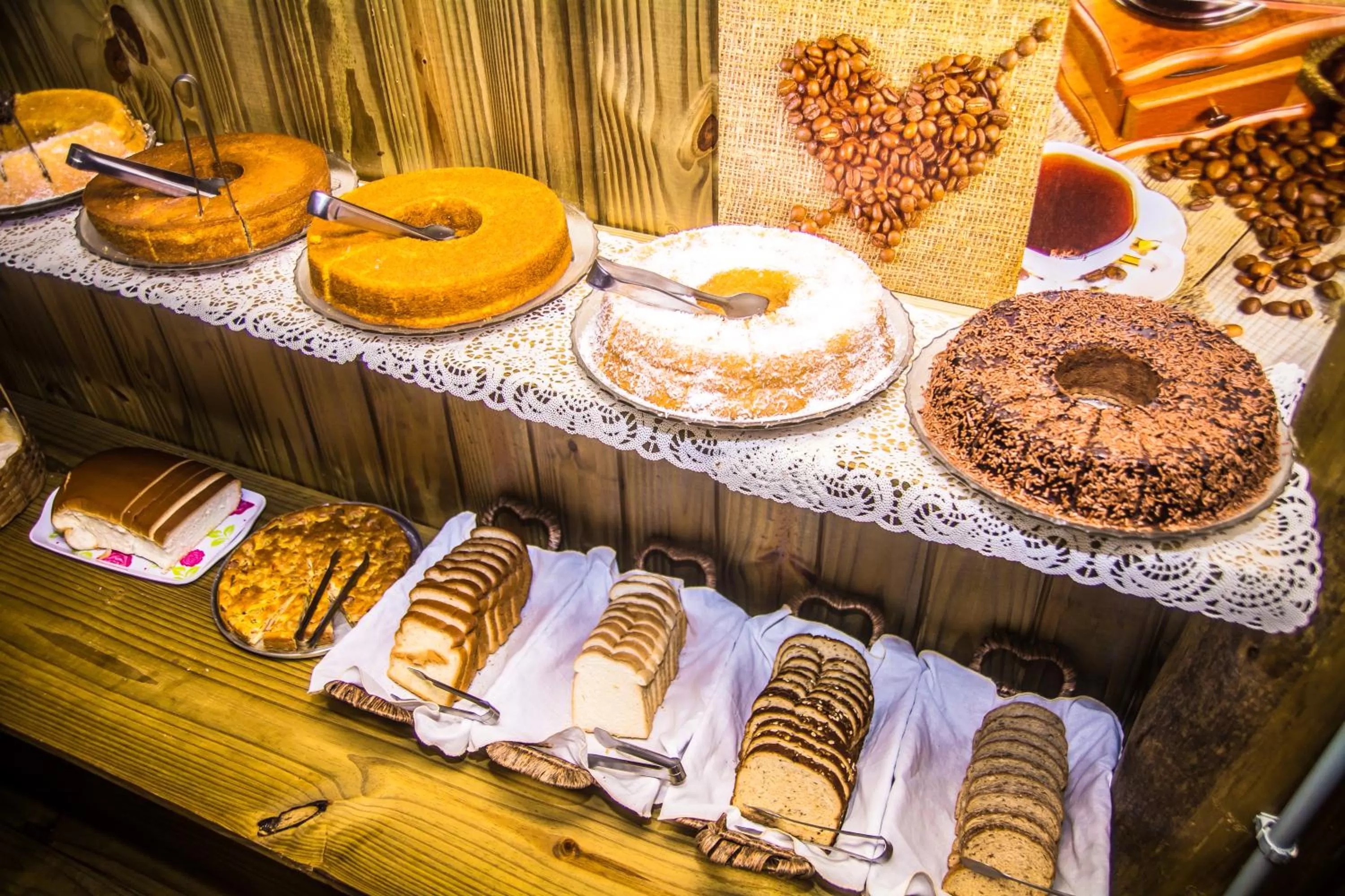 Breakfast in Hotel Guerra - Pousada Montebelo