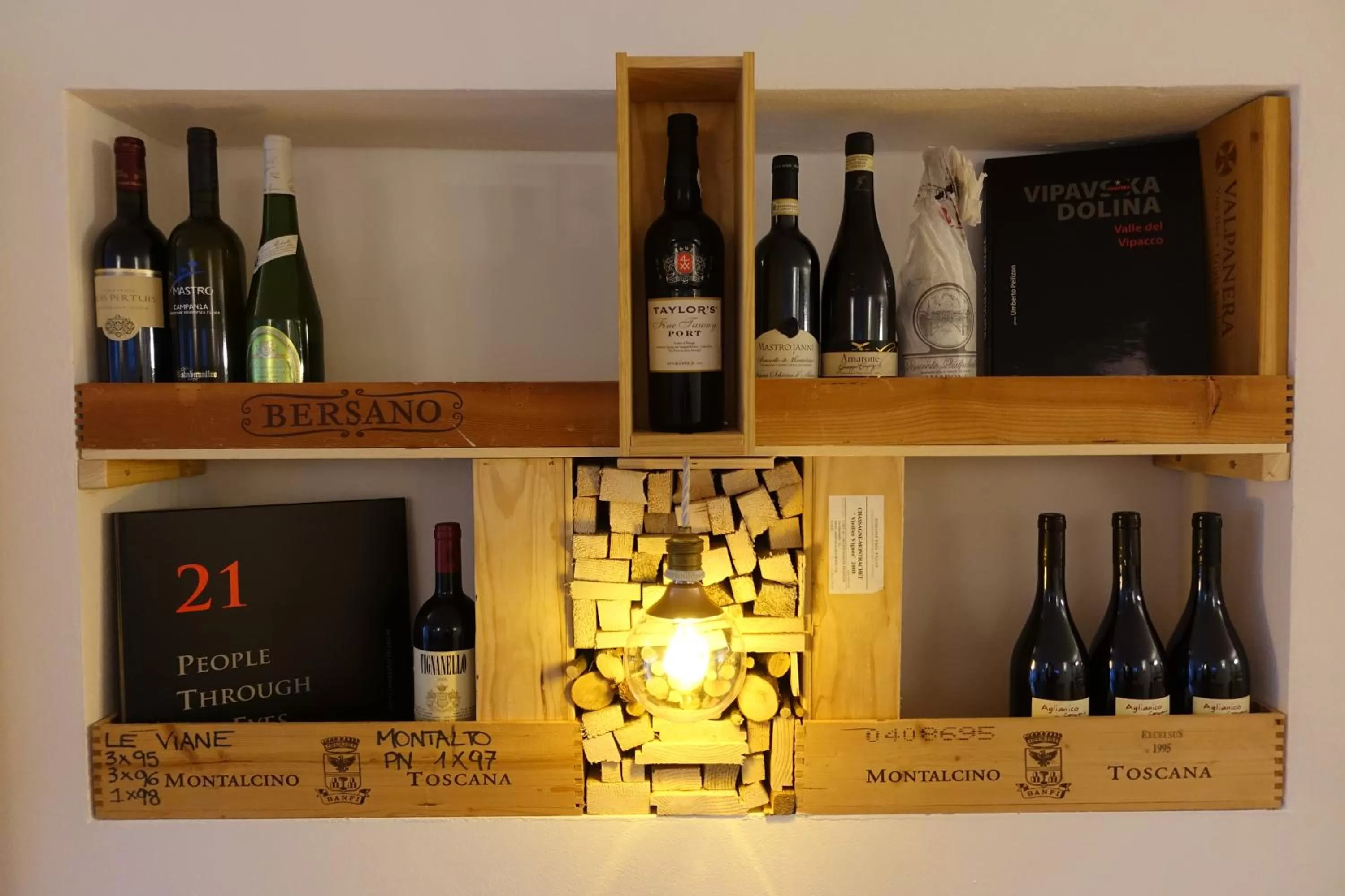 Alcoholic drinks, Drinks in Rooms Maison 3 Magnoni