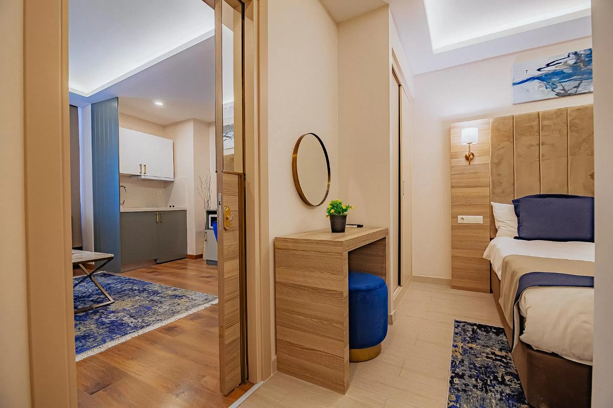 Photo of the whole room, Bed in The Milltown Hotel