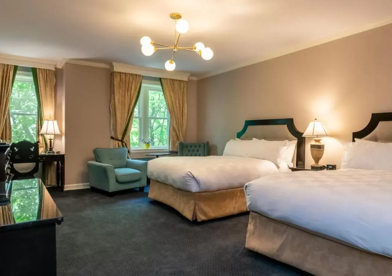 Deluxe Queen Room with Two Queen Beds in Castle Hotel & Spa Deluxe Queen Room with Two Queen Beds in Castle Hotel & Spa