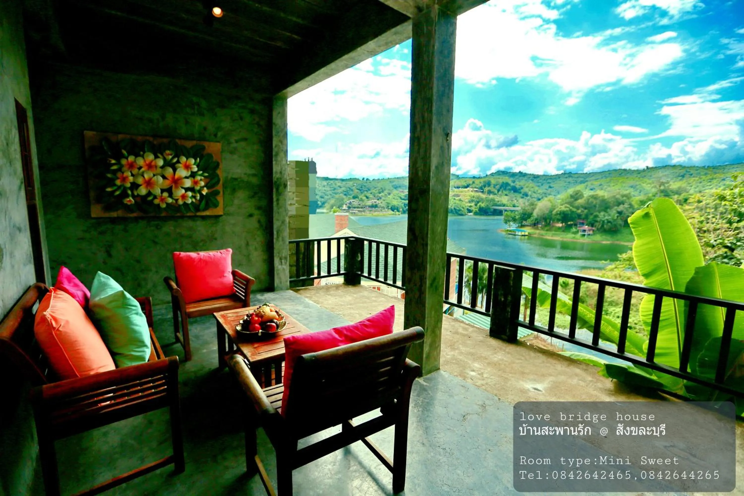 Love Bridge House บ้านสะพานรัก