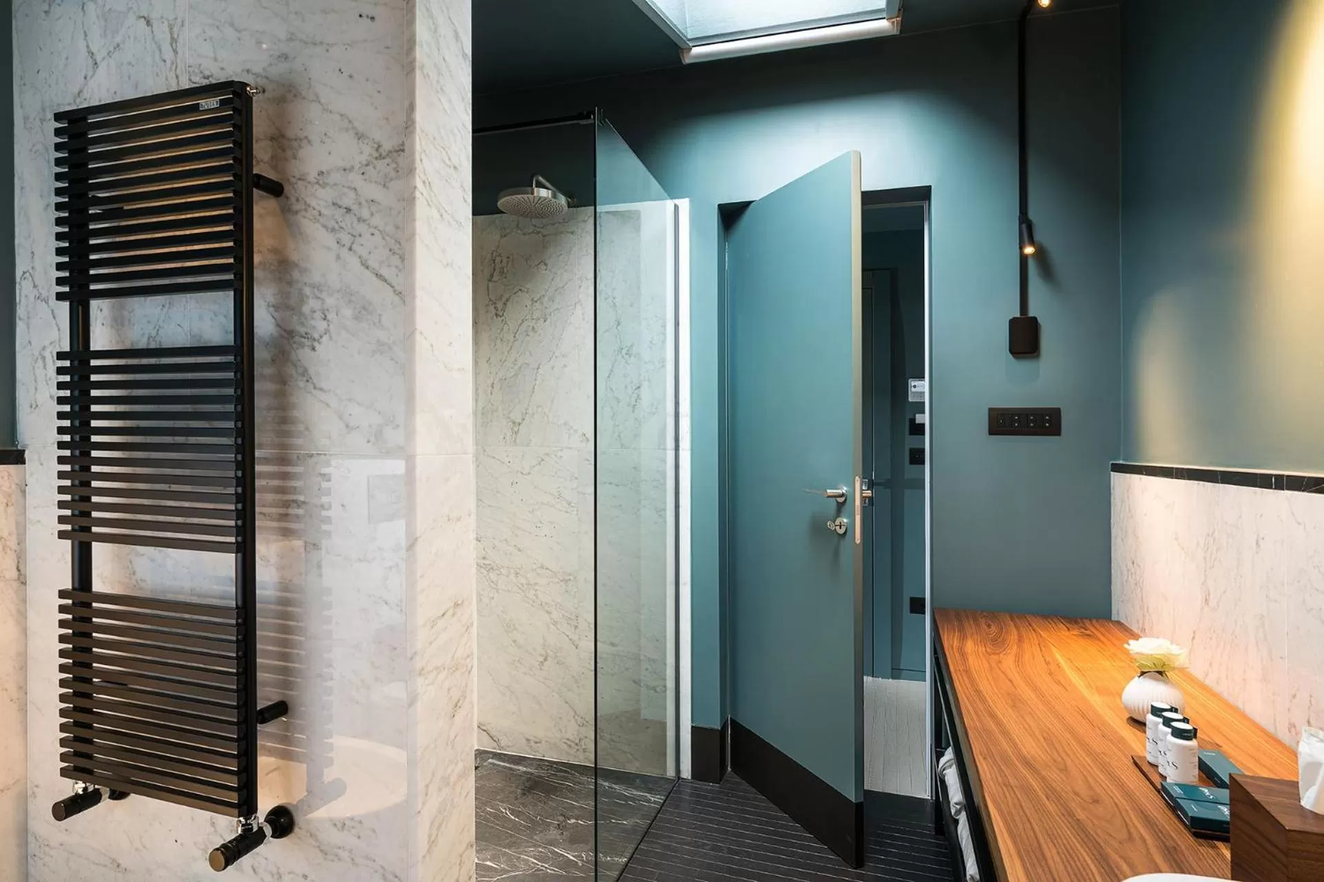 Bathroom in Byssus Suites