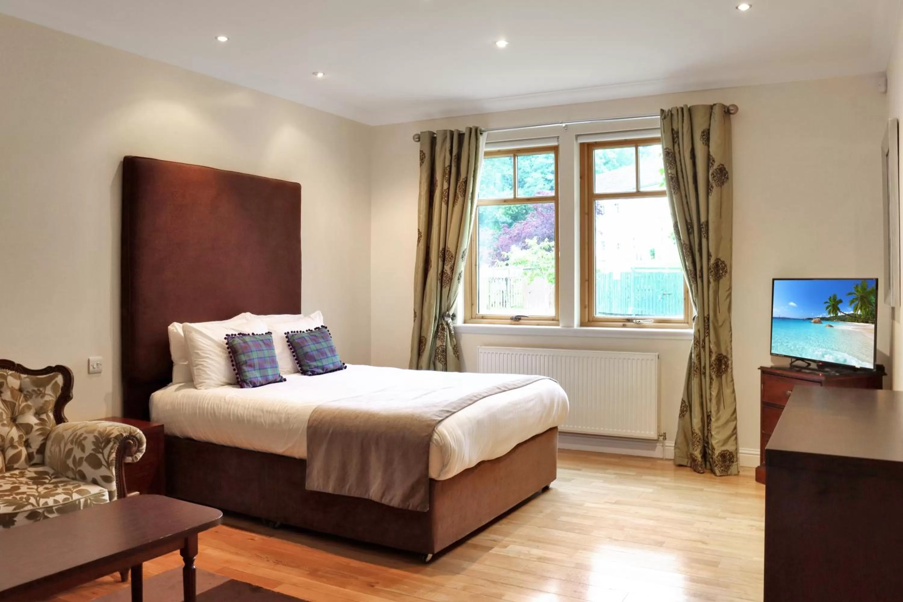 Bed in The Atholl Palace