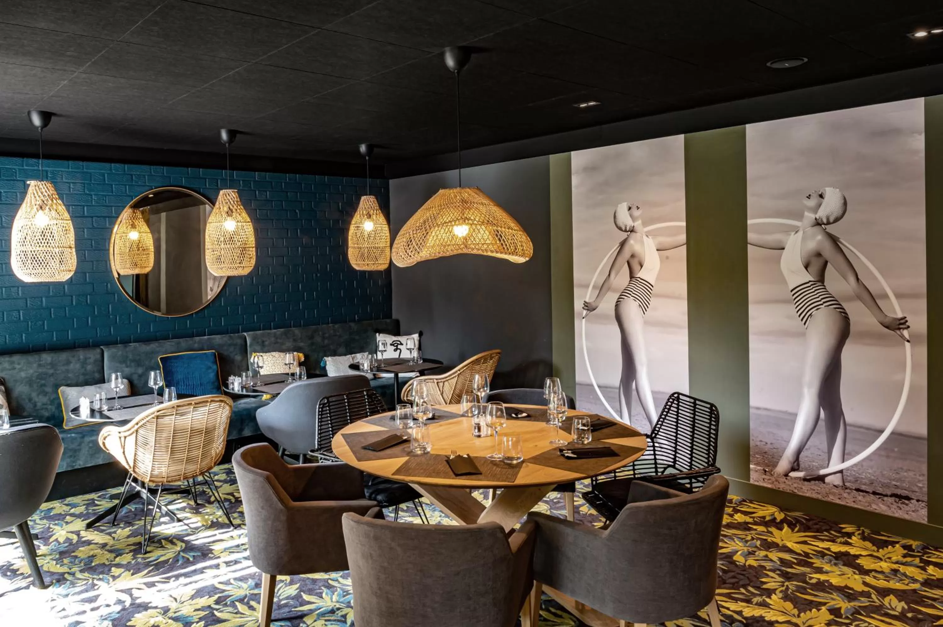 Restaurant/places to eat in Novotel Lens Noyelles