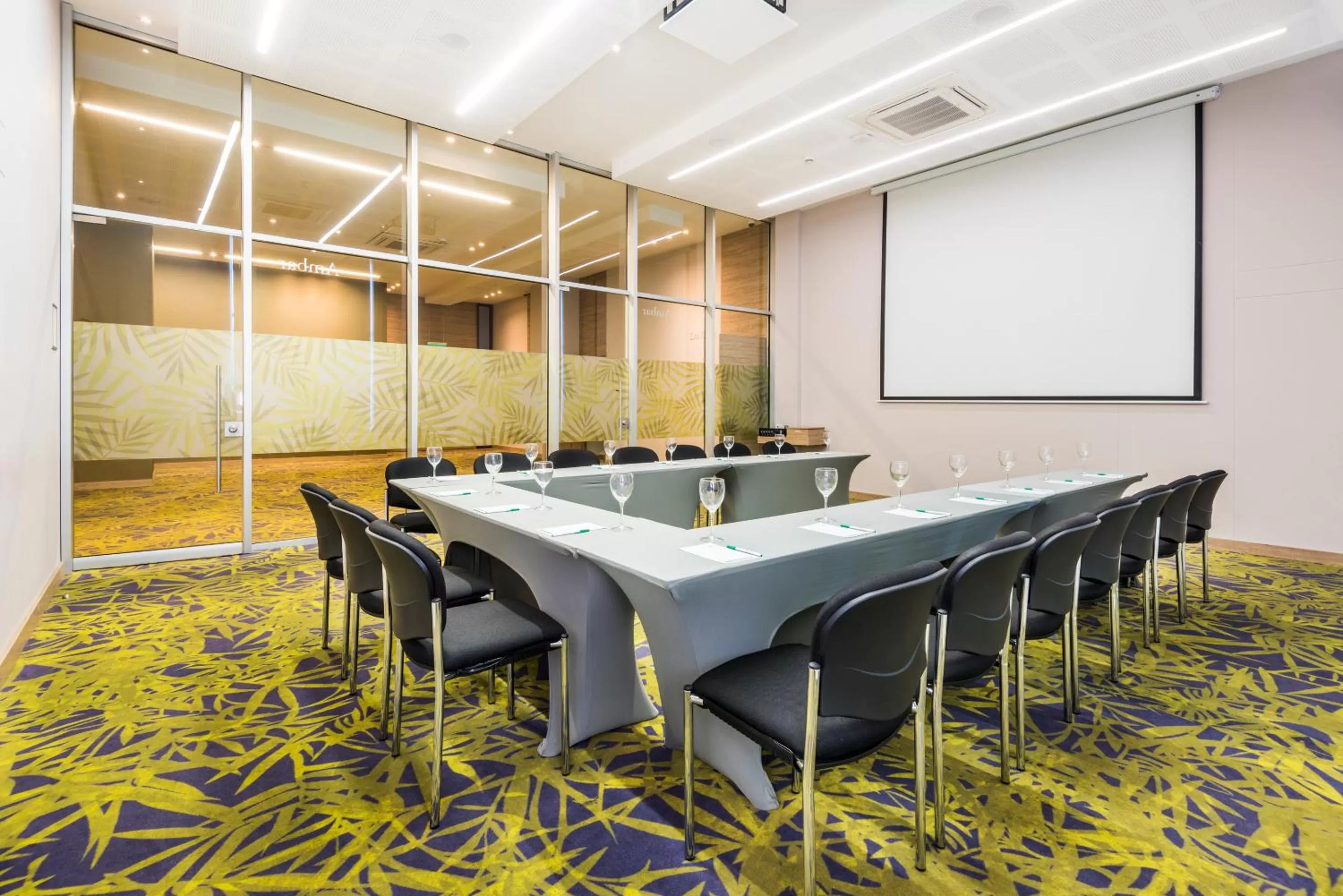 Meeting/conference room in Holiday Inn Cúcuta by IHG