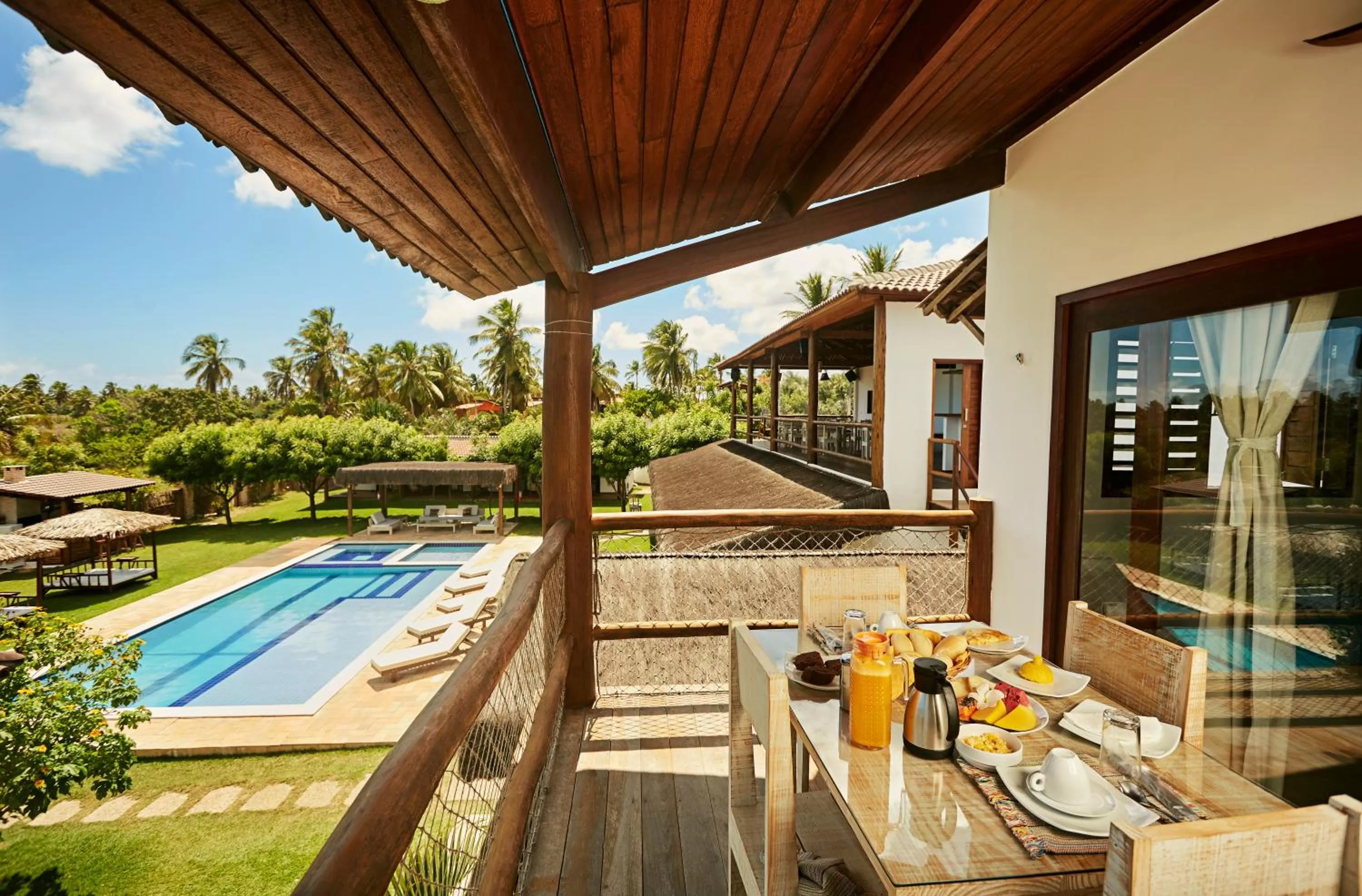 Balcony/Terrace, Pool View in Vila Emanuelle Pousada Boutique
