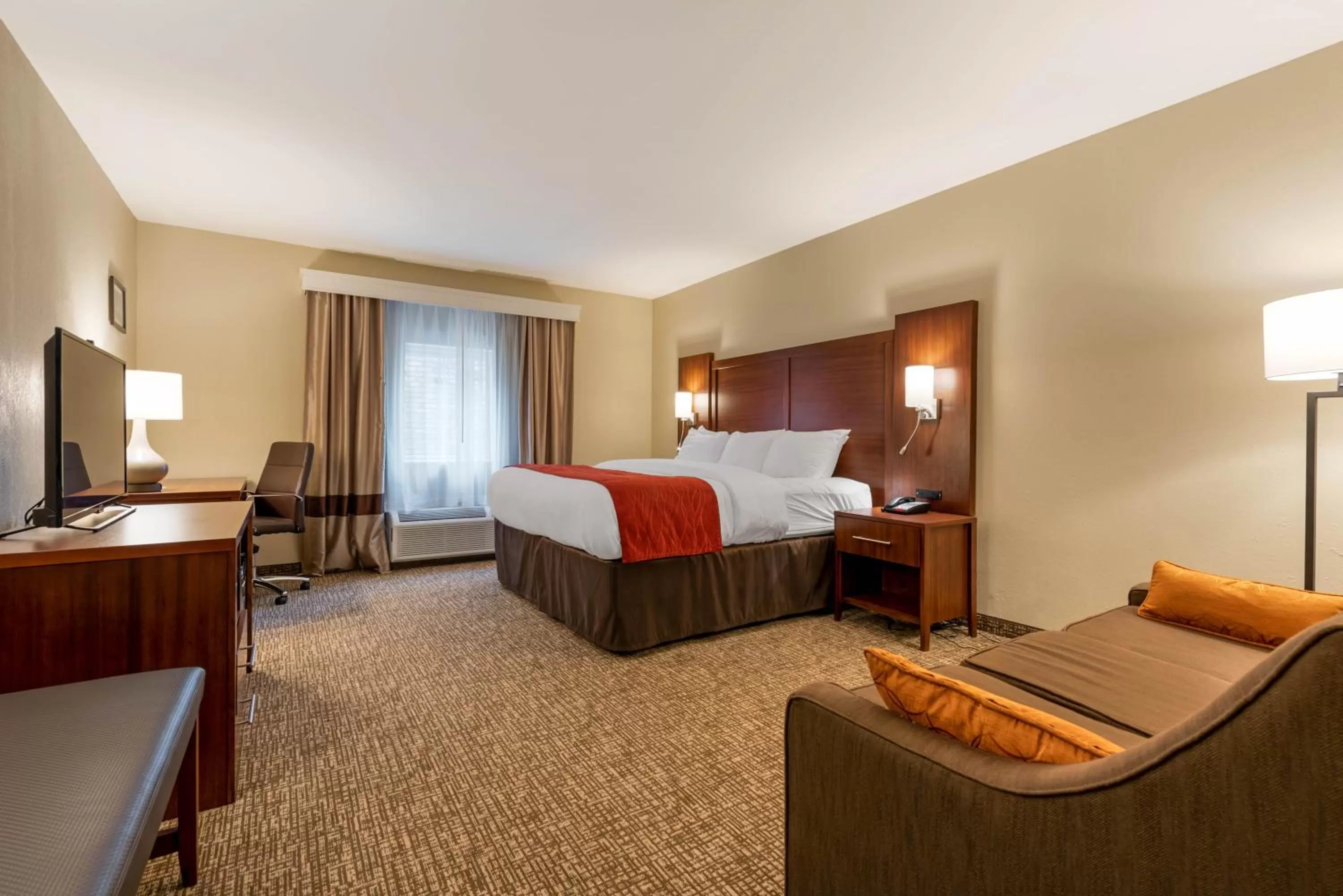 Bed in Comfort Inn & Suites Michigan City South