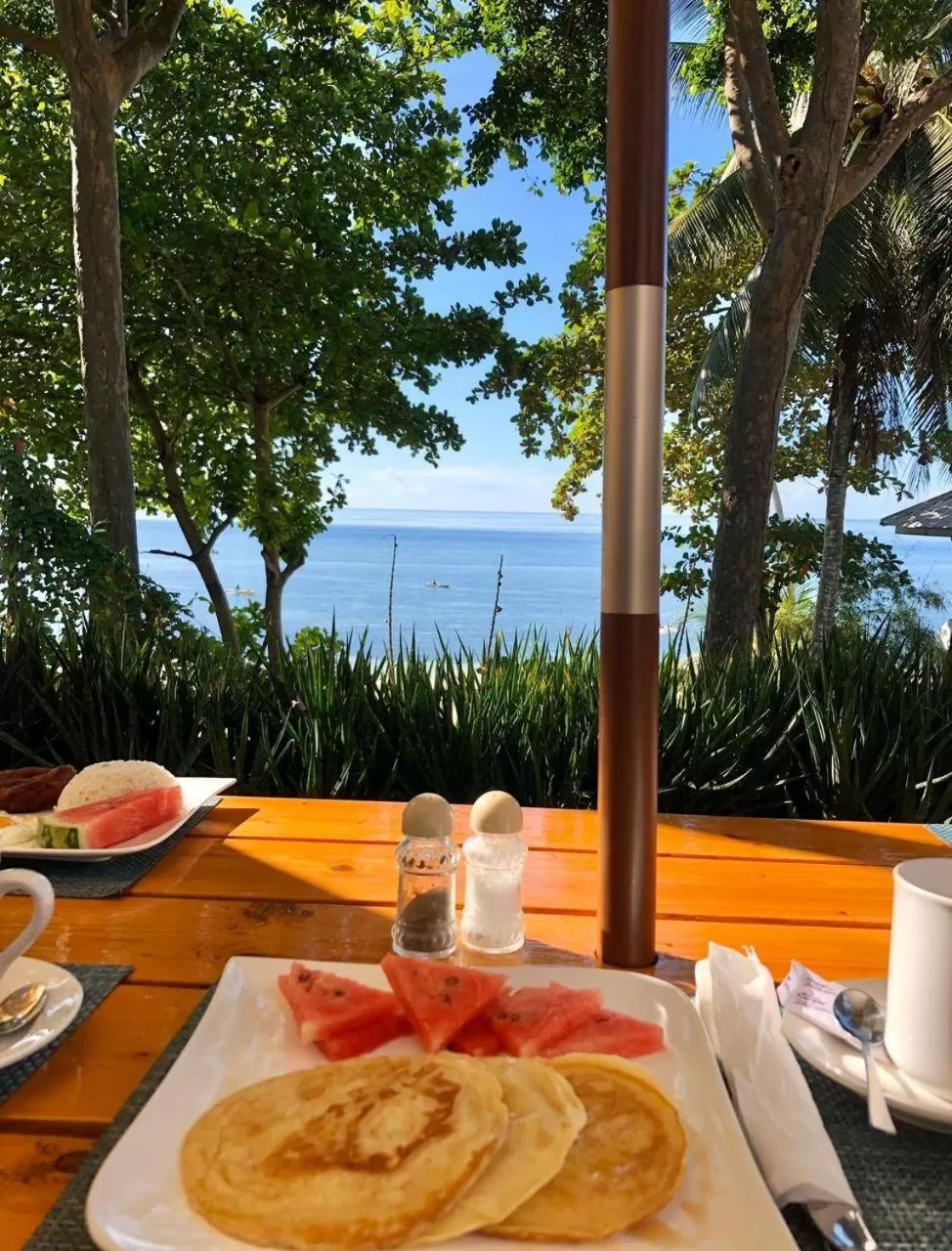 Breakfast in La Sirenita