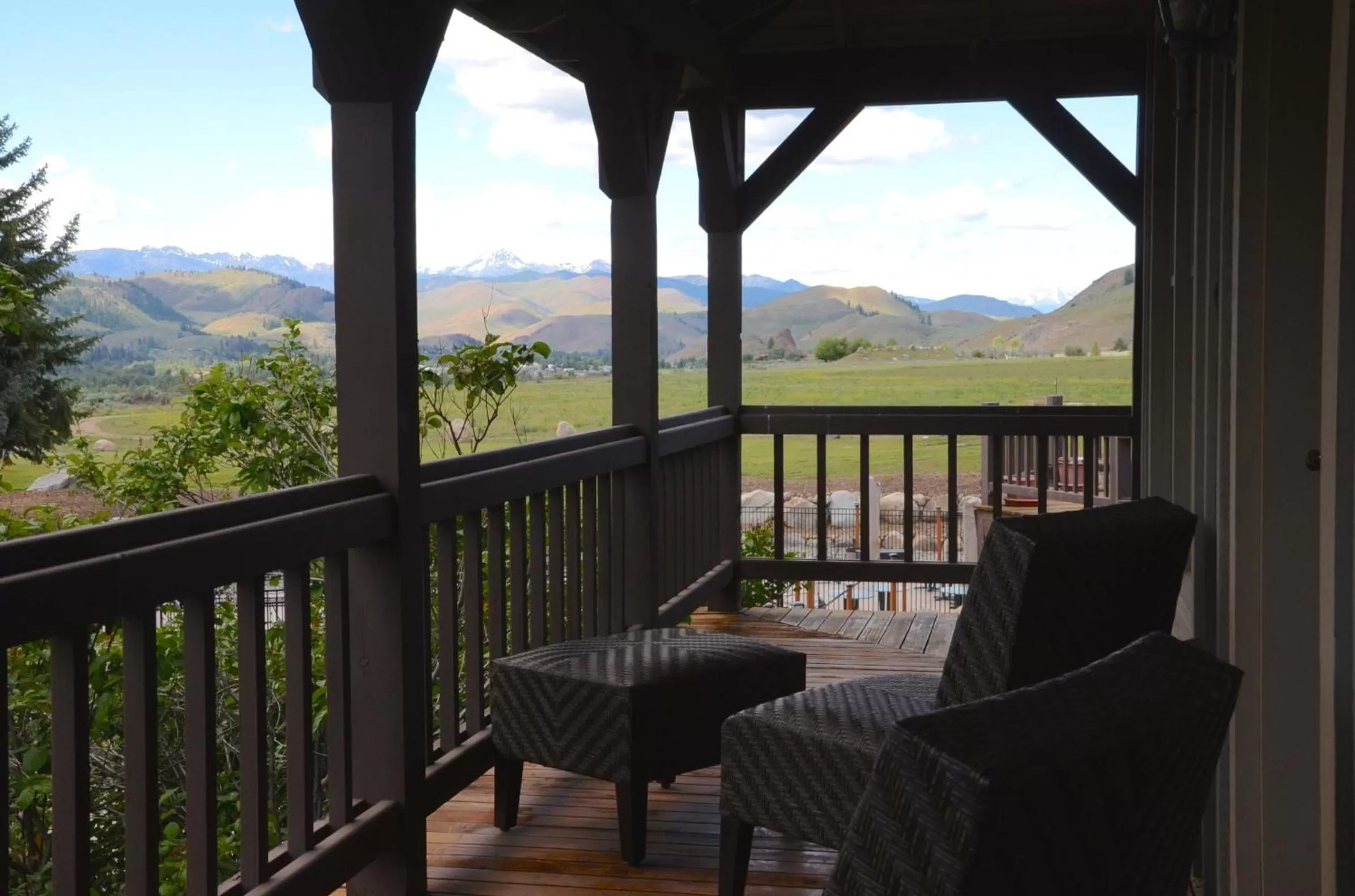 Patio in Casia Lodge and Ranch