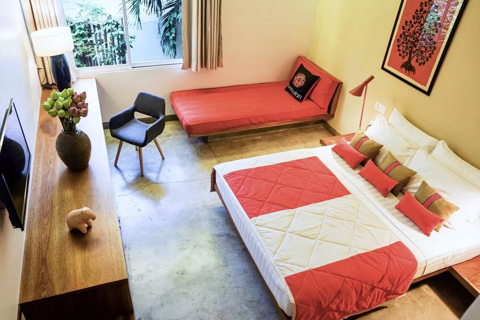 Bathroom, Bed in Rambutan Resort – Phnom Penh