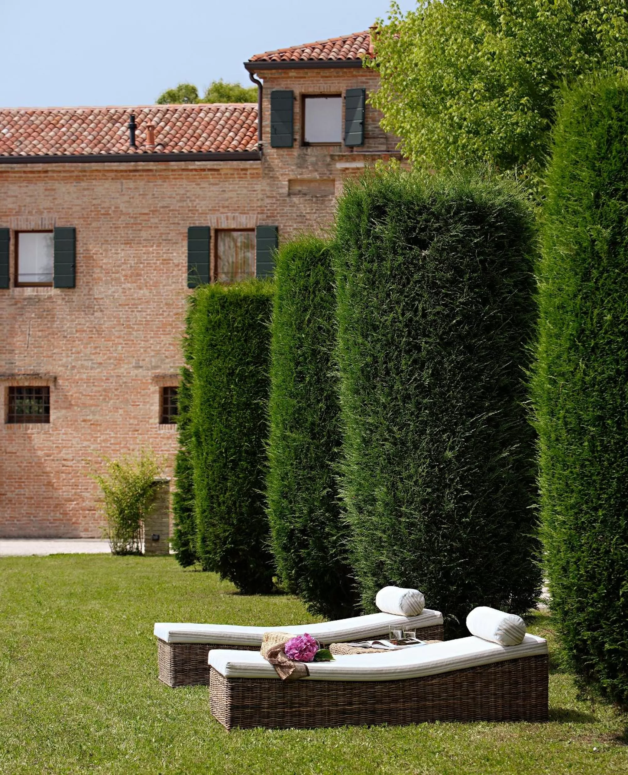 Property building in Villa Moro Lin Design Apartments