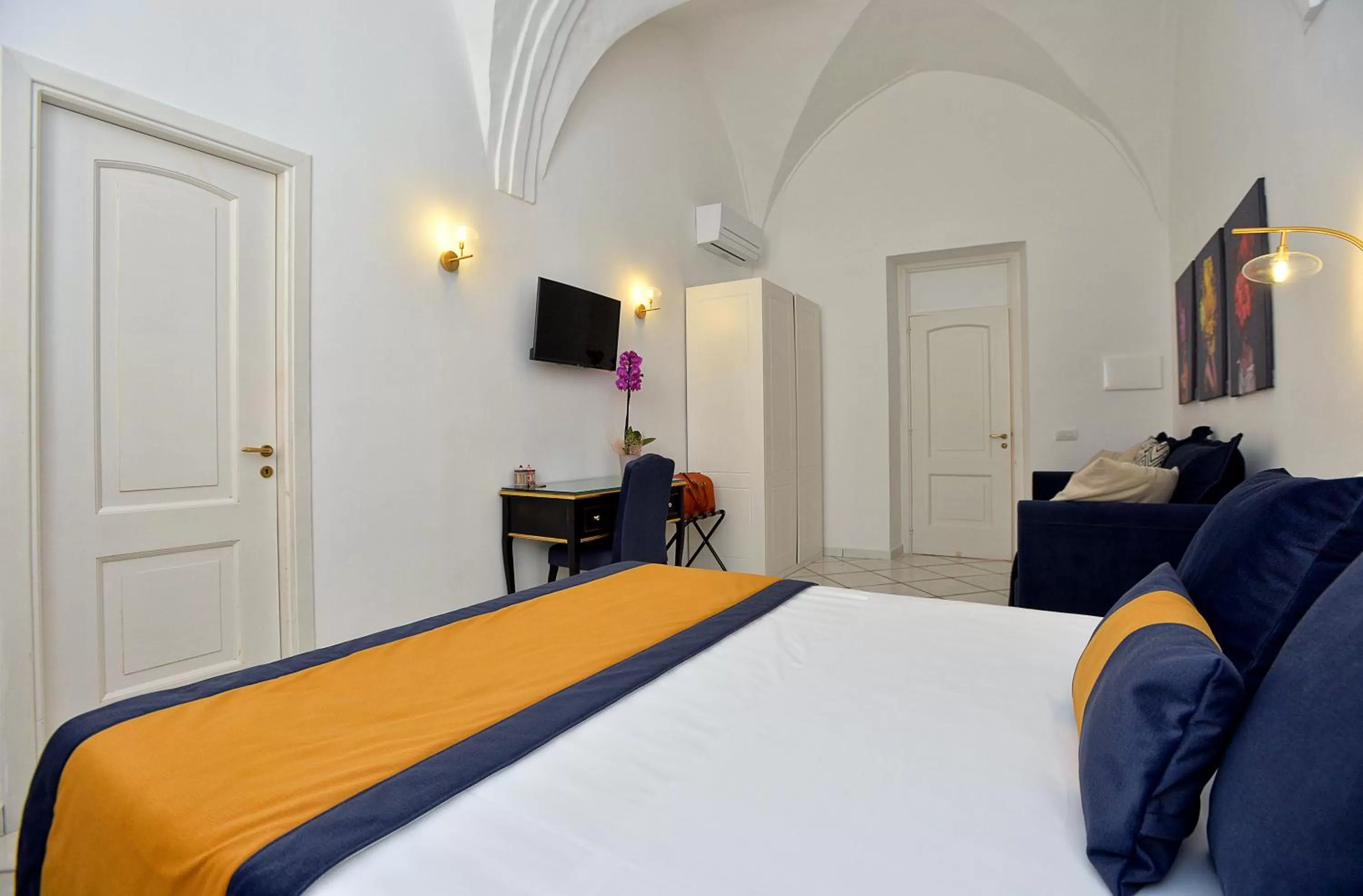 Bed in Amalfi Resort