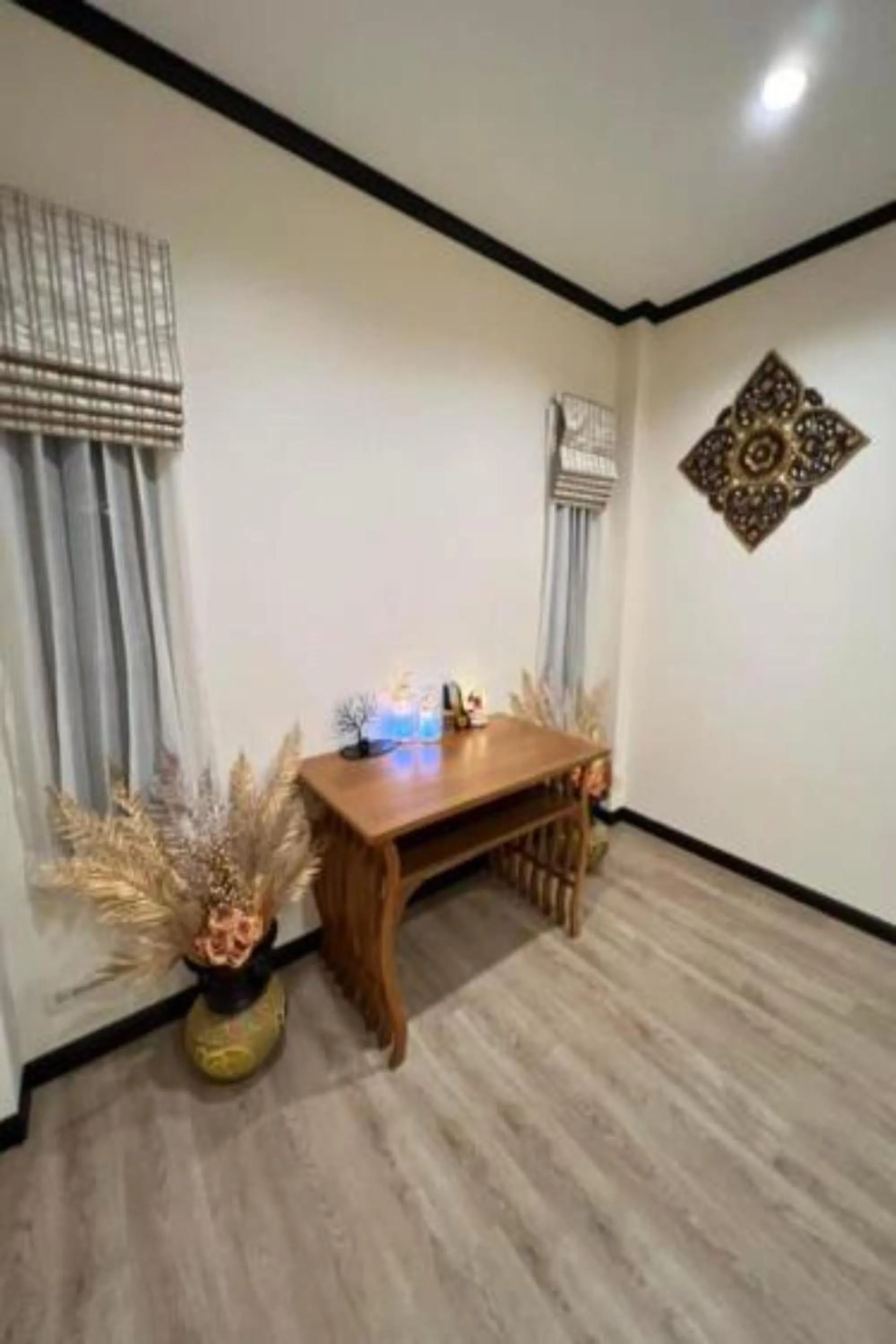 Photo of the whole room in Na Mantra Resort