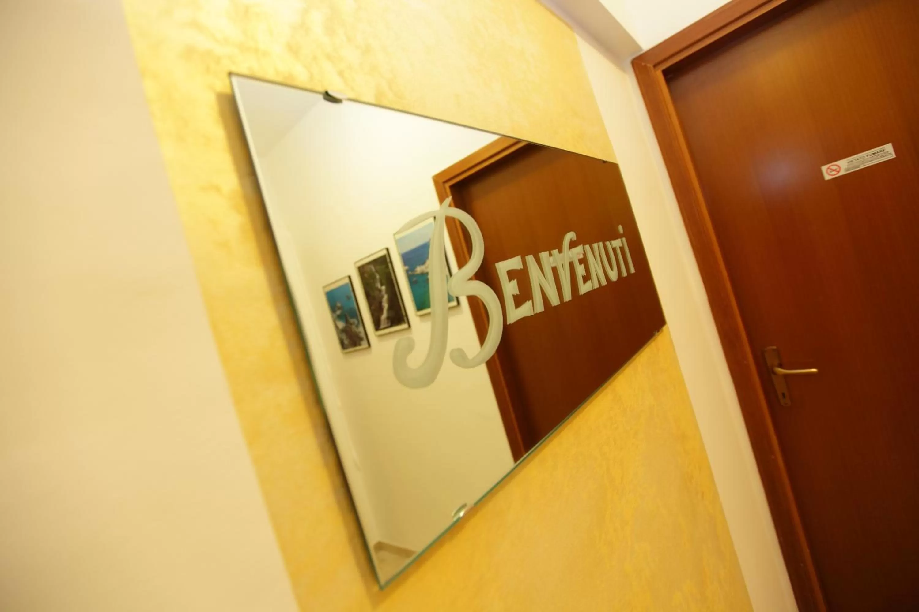 Logo/Certificate/Sign in L'attico affittacamere B&B