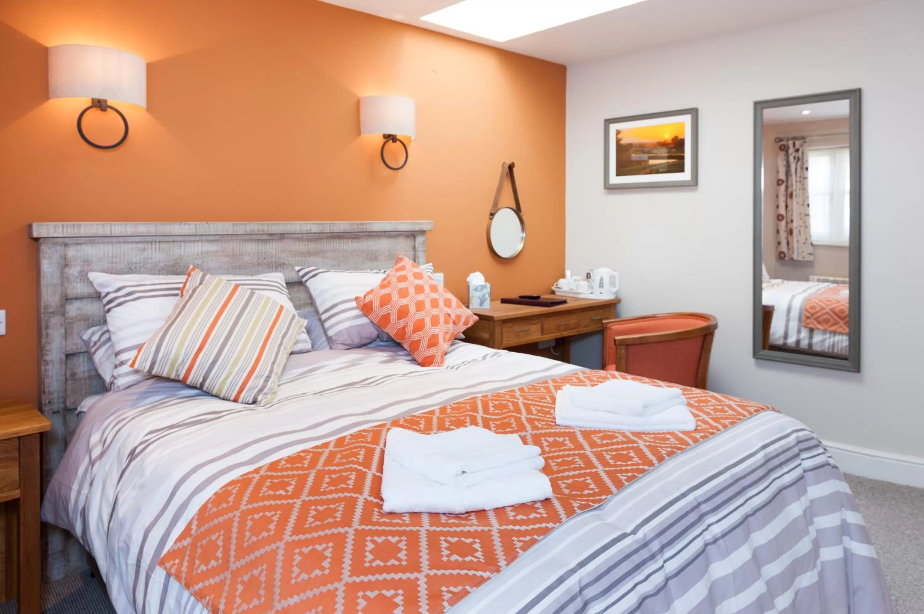 Bed in The Pelican Inn