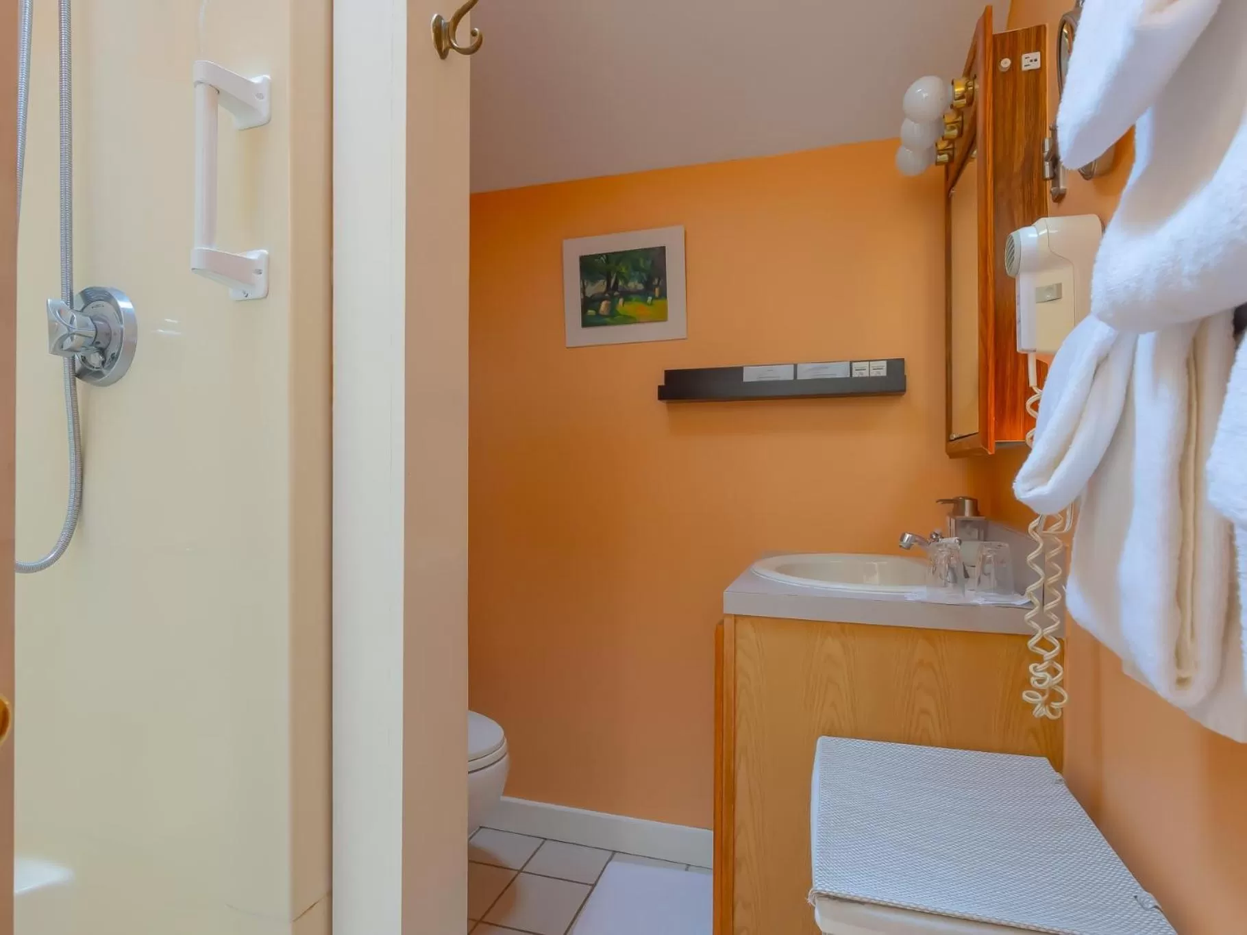Bathroom in Shaker Mill Inn