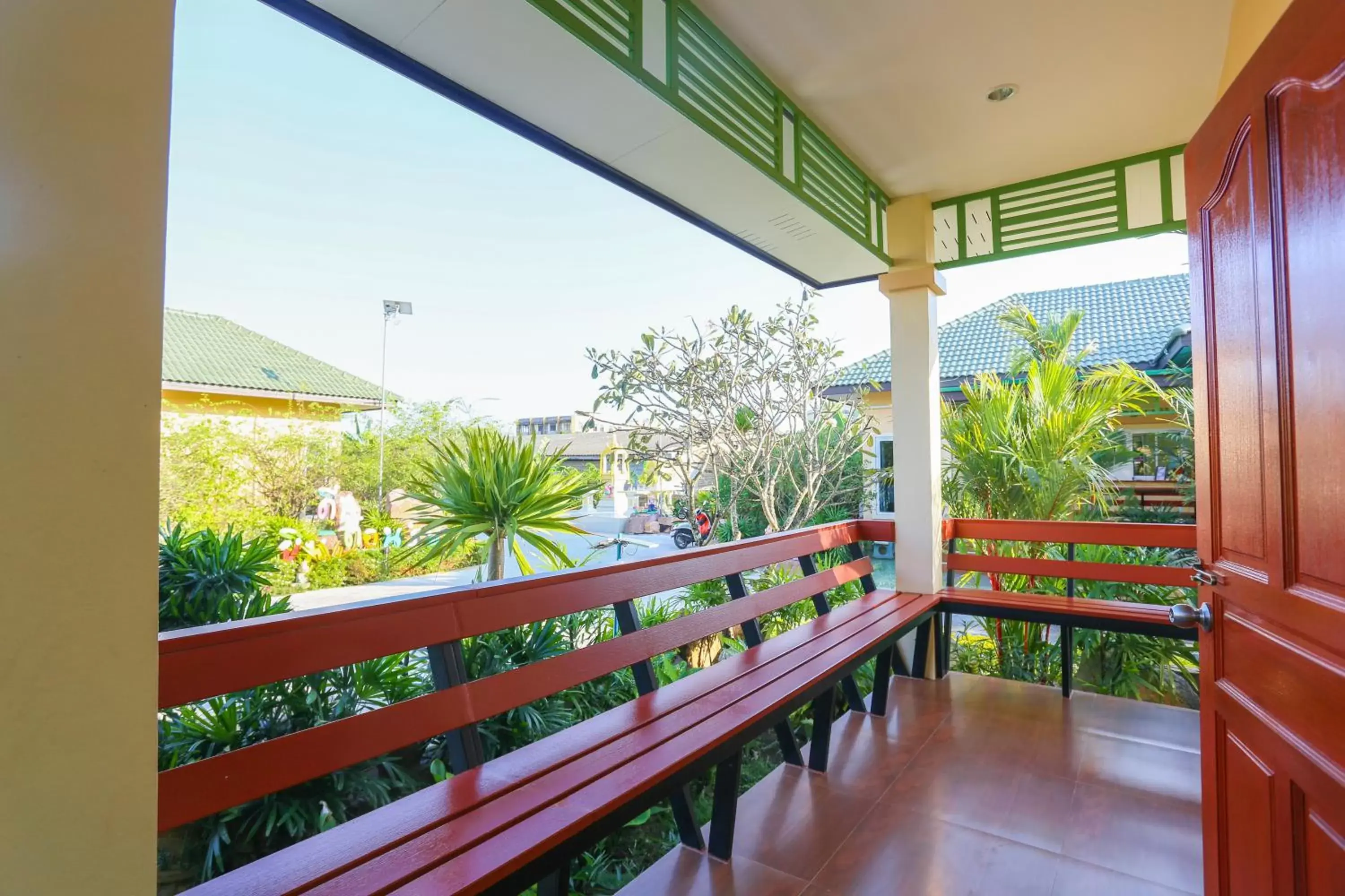 Triple Room with Pool View in Huan Soontaree Triple Room with Pool View in Huan Soontaree