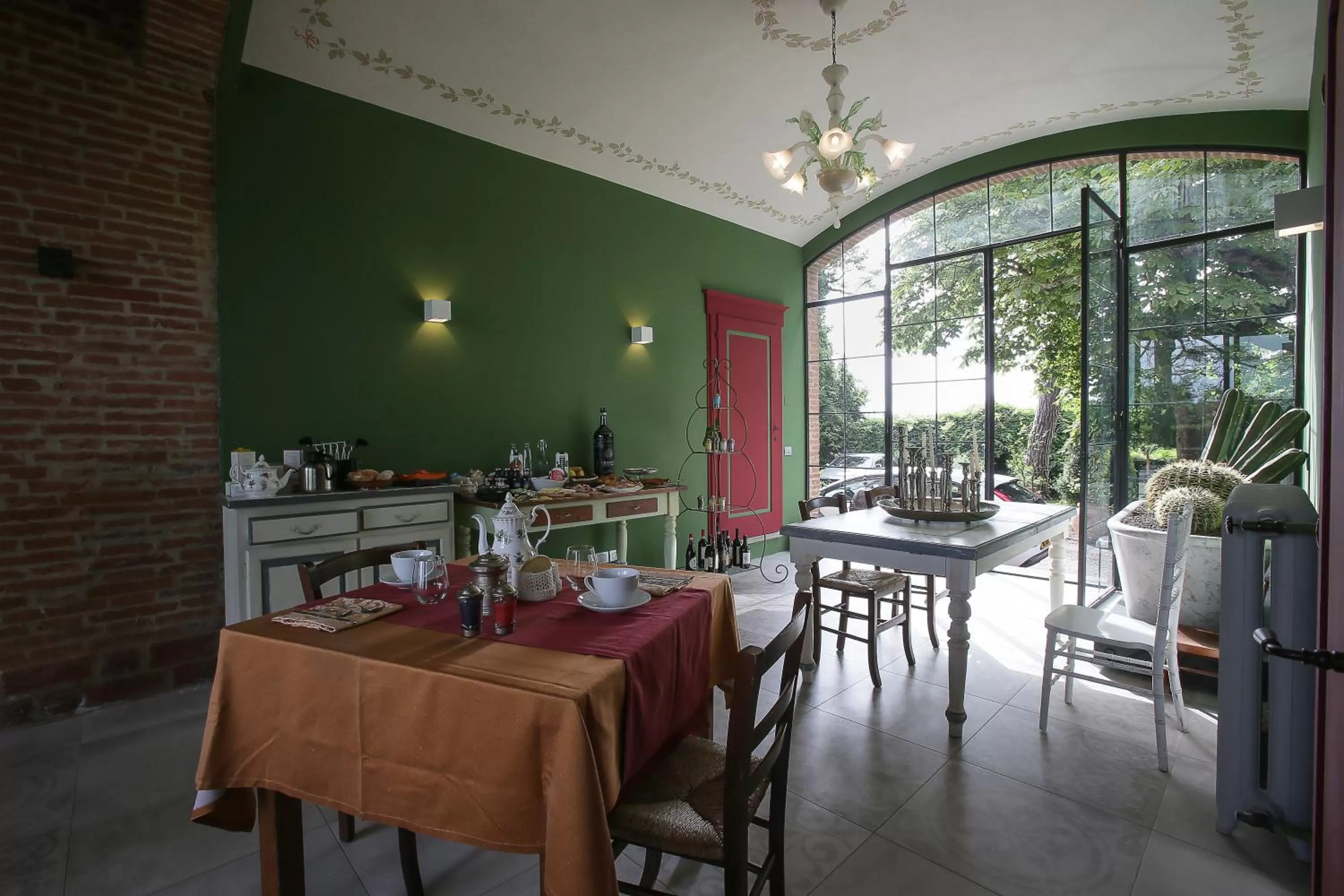 Restaurant/places to eat in Relais Montemaggiore