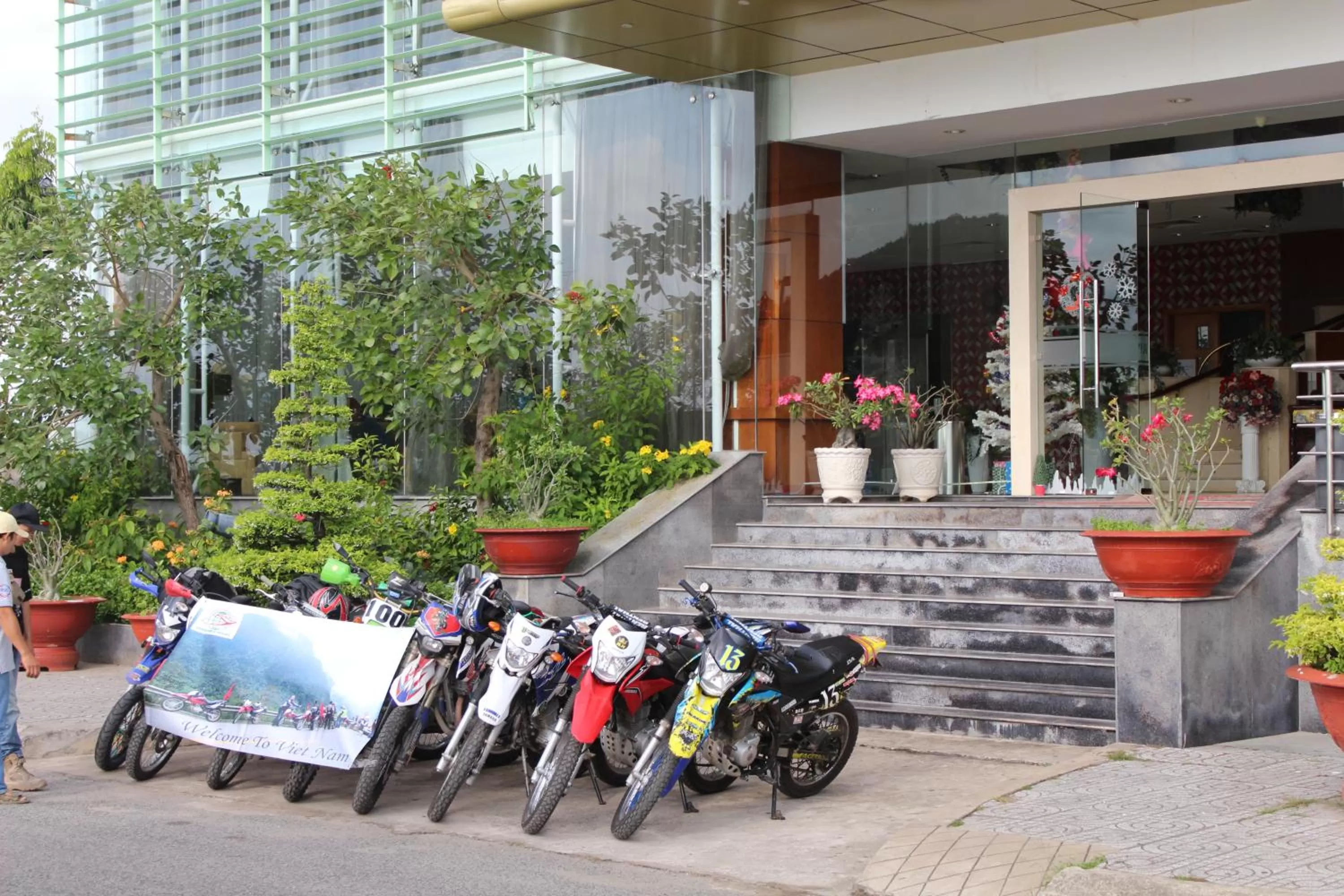 Entertainment in River Hotel