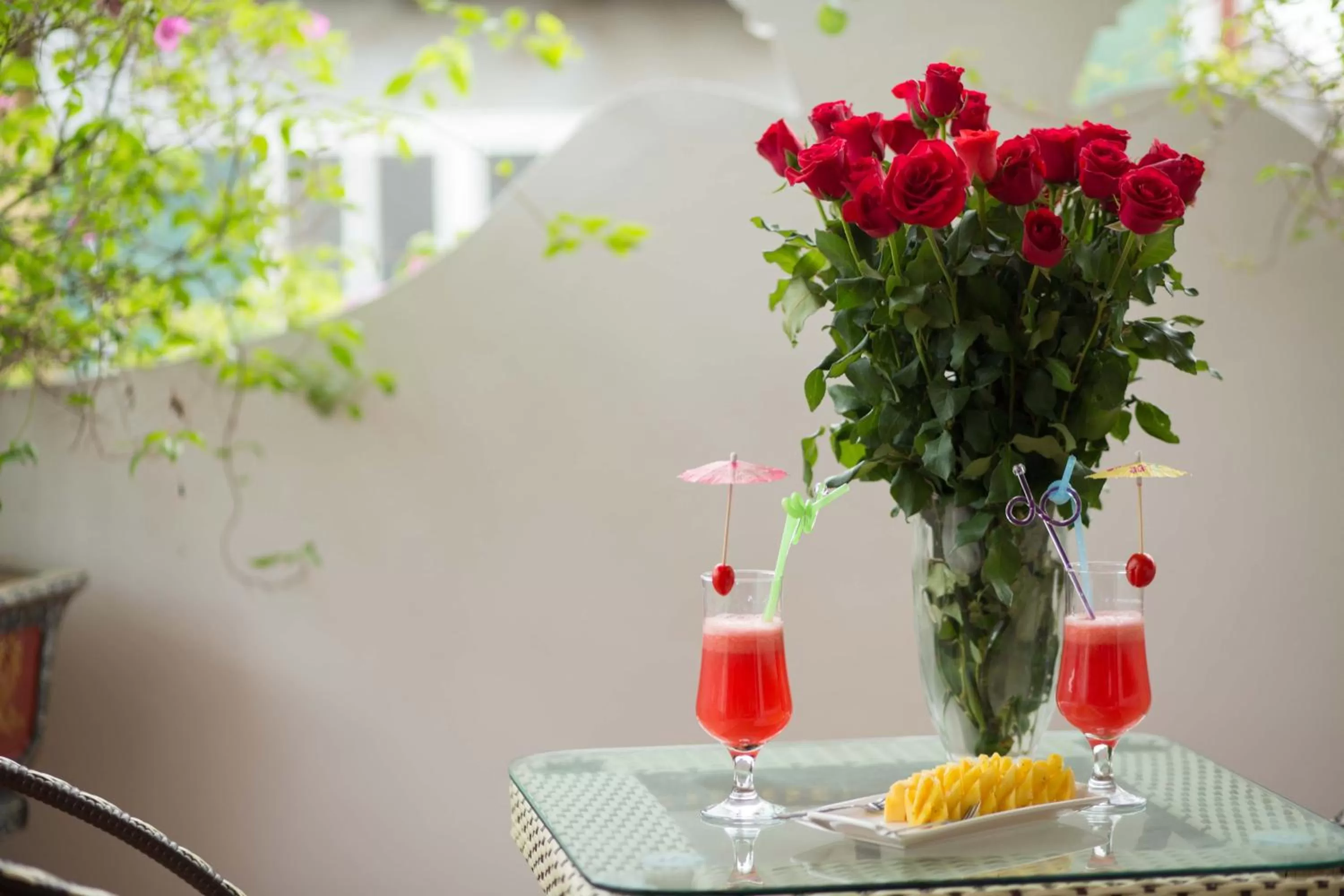 Food and drinks in Golden Sail Hotel & Spa