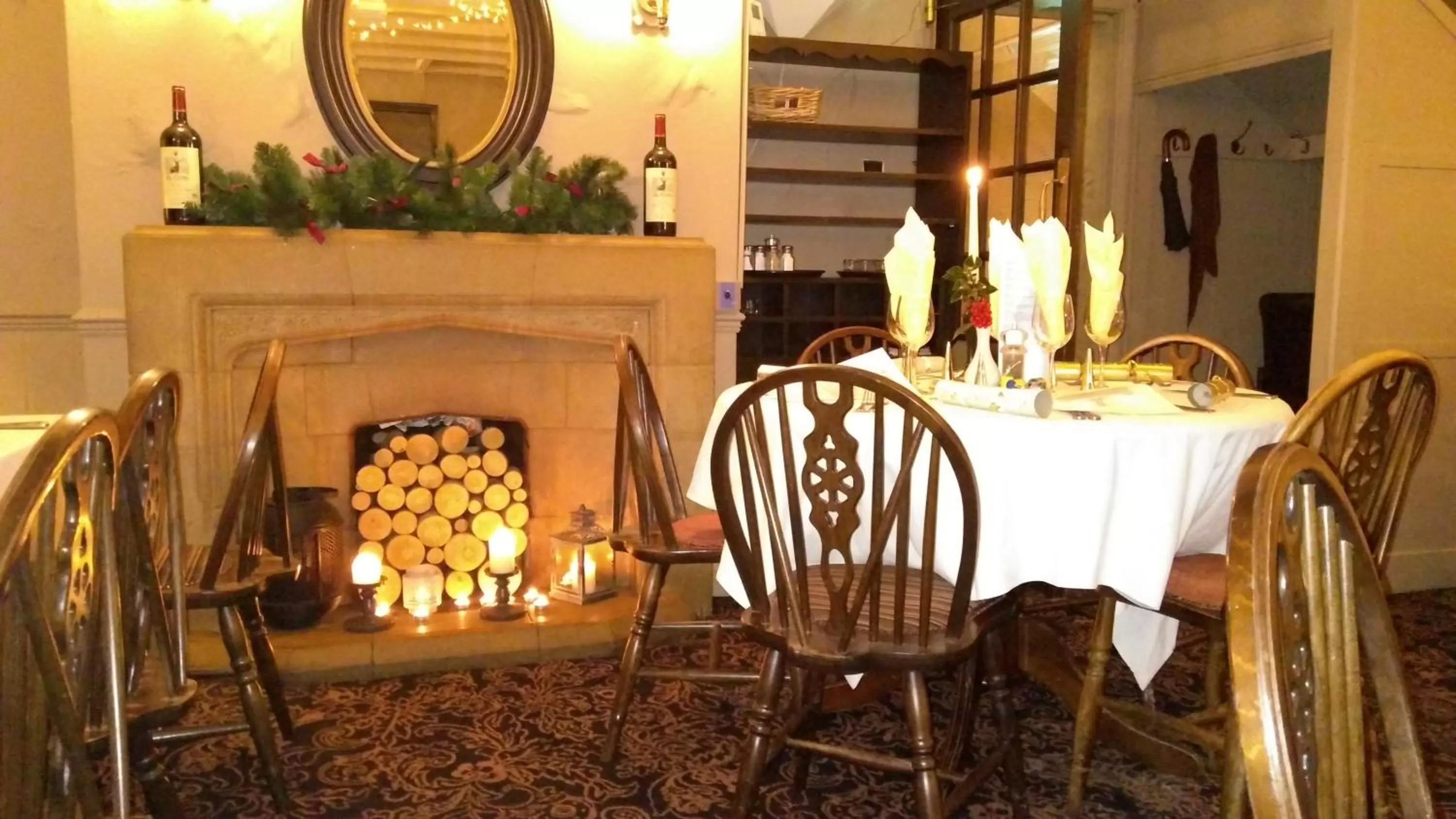 Dining area in Royal Oak Hotel