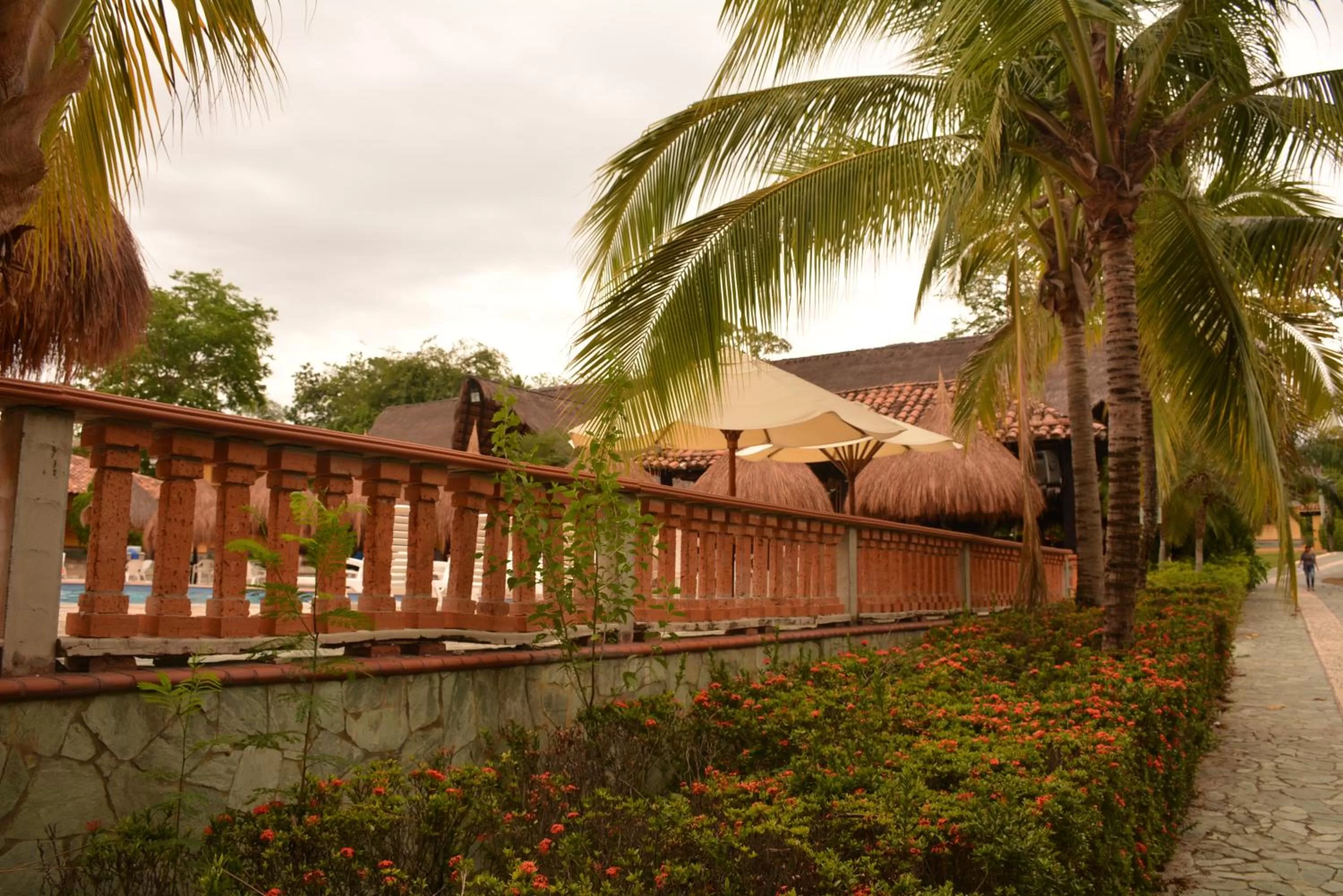 Property Building in Hotel Portón del Sol
