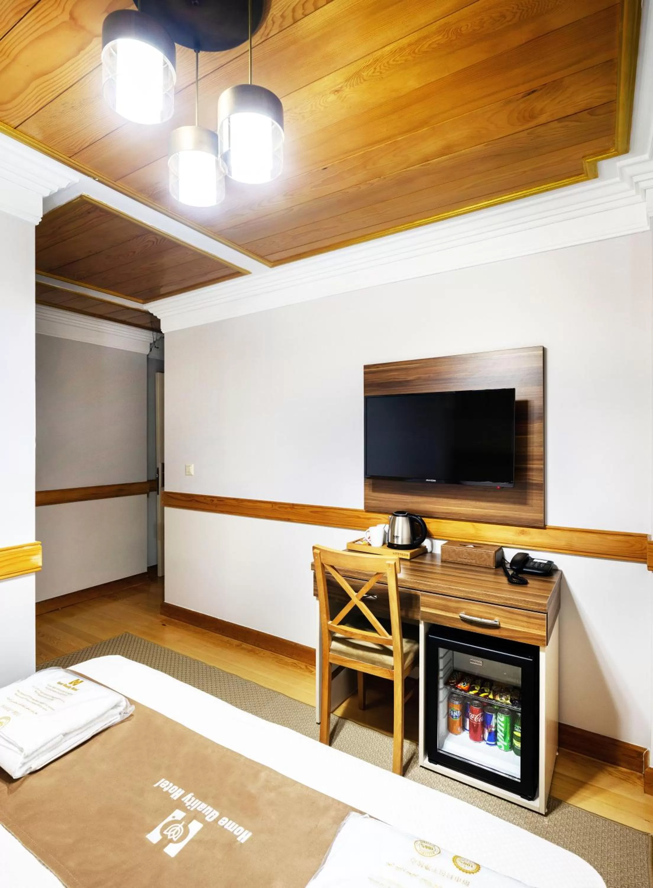 TV and multimedia in HOME QUALITY HOTEL