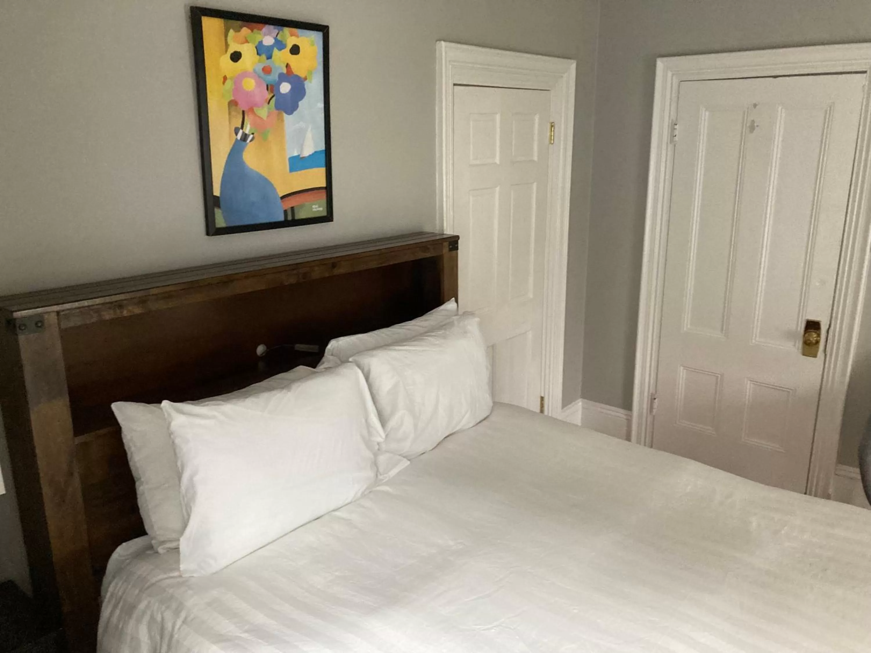 Queen Room #5 in Prince Albert Guest House, Provincetown