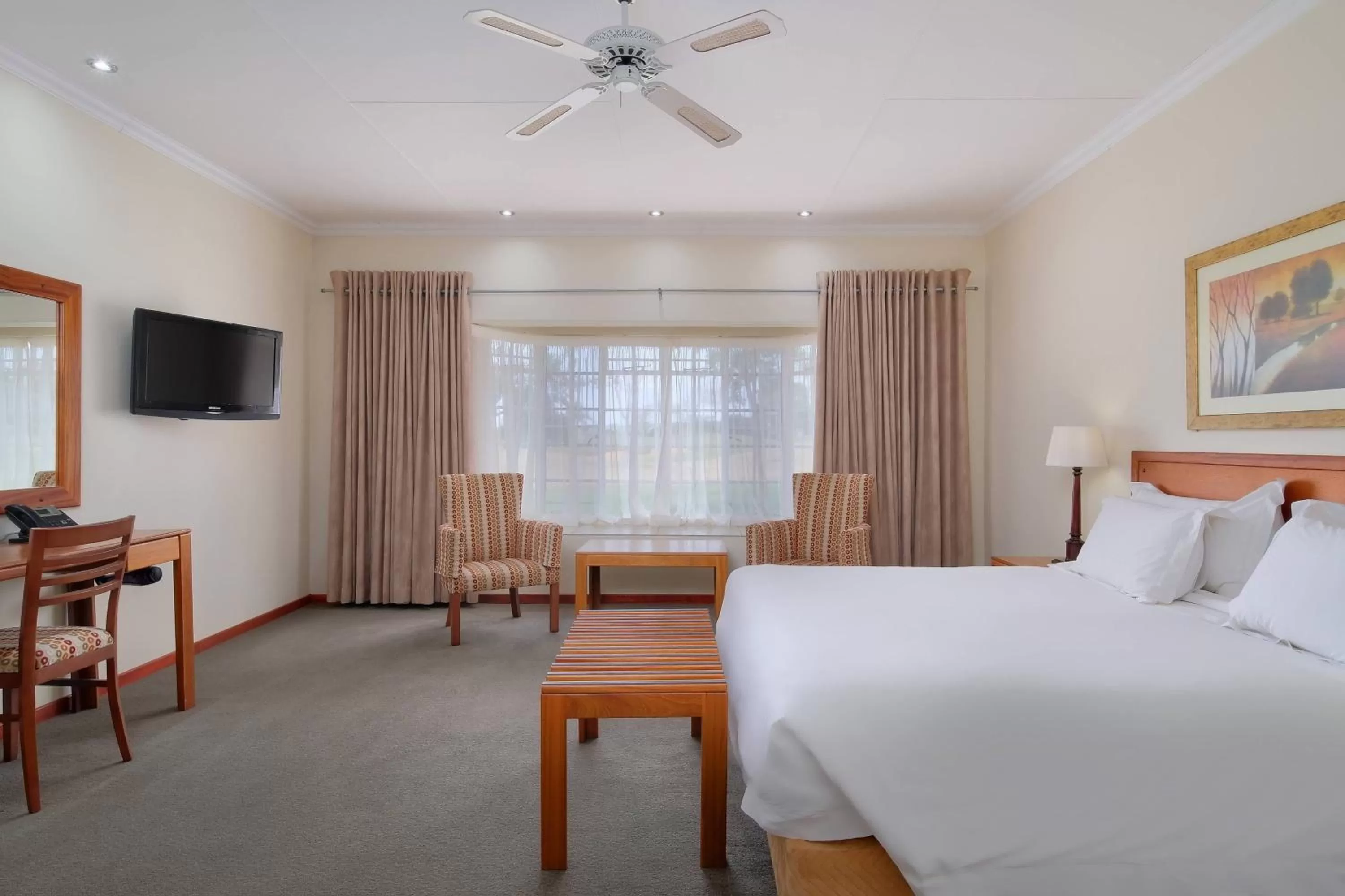 Photo of the whole room, Bed in Protea Hotel by Marriott Polokwane Ranch Resort