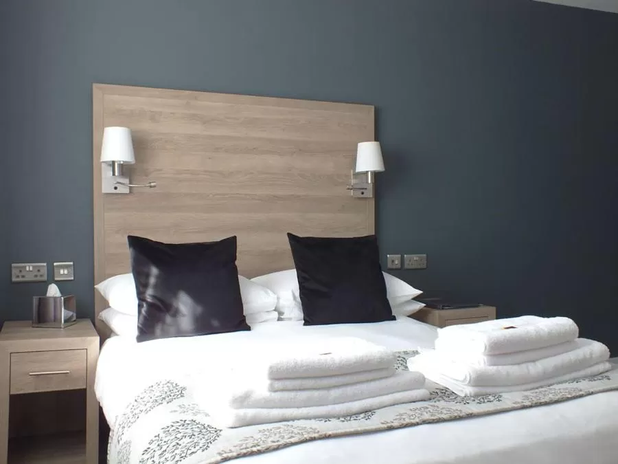 Bed in The Piebald Inn