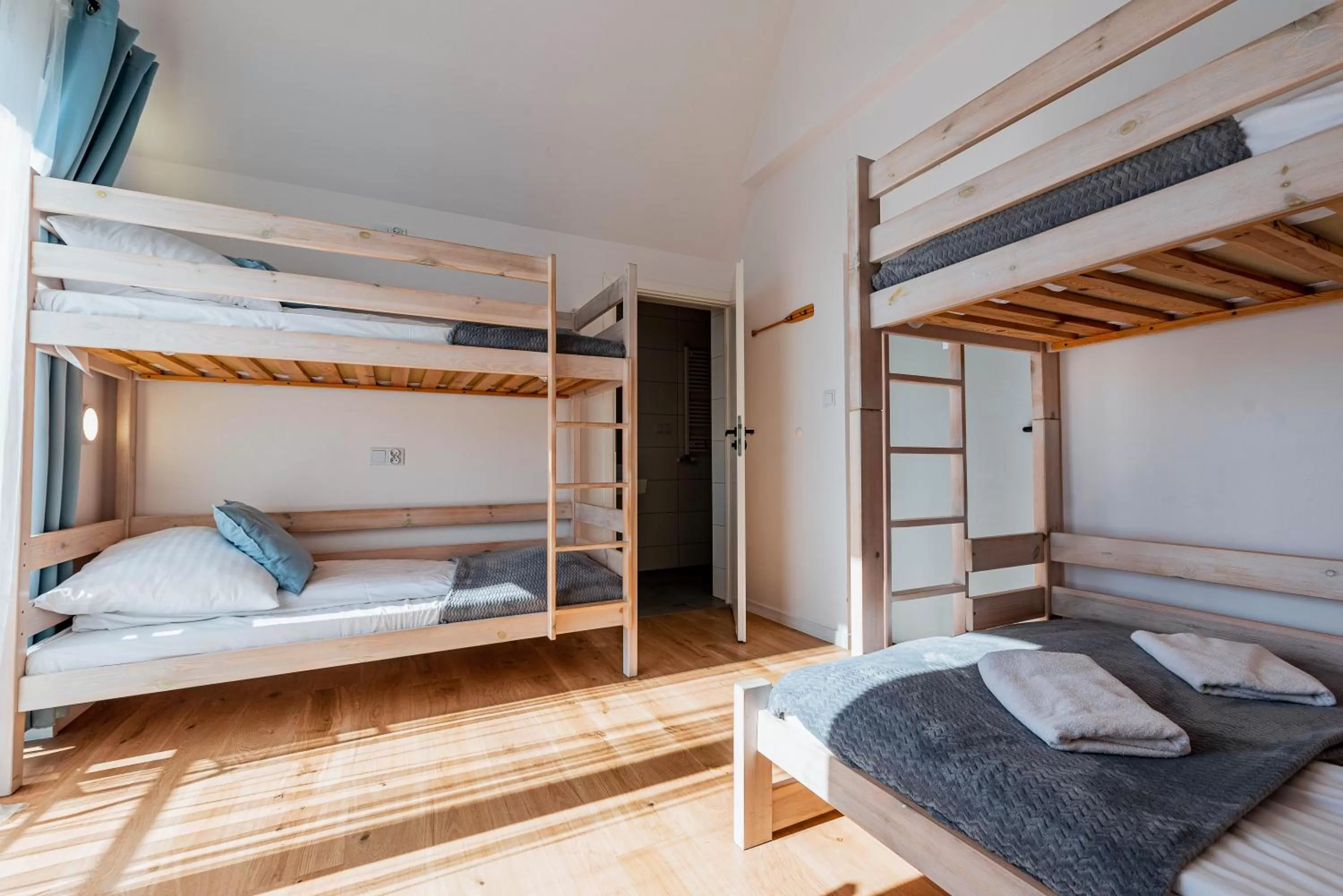 Bed, Bunk Bed in Willa ŻeglarSki