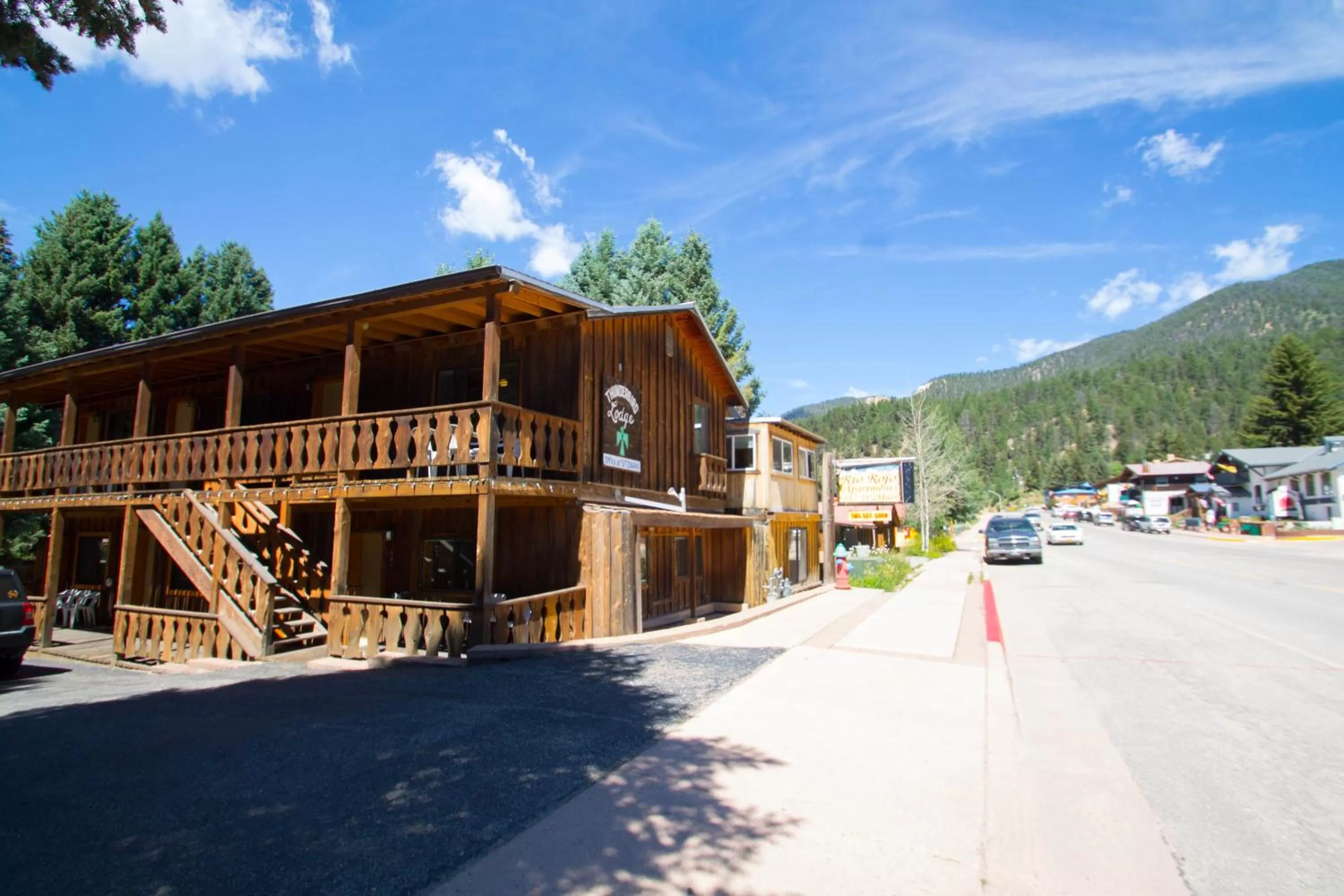 Property building in Sitzmark Sports Lodge