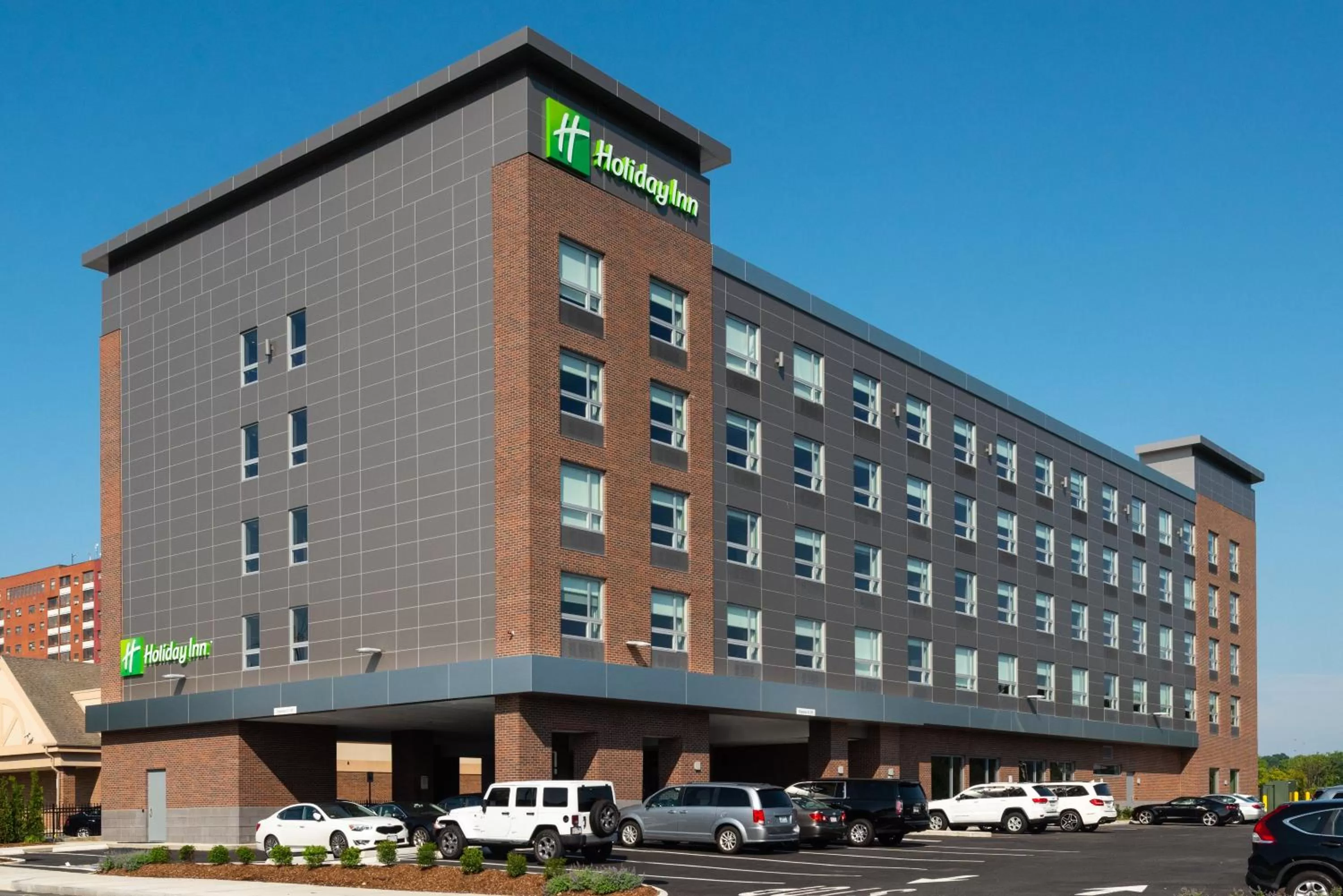 Property building in Holiday Inn Boston Logan Airport - Chelsea by IHG
