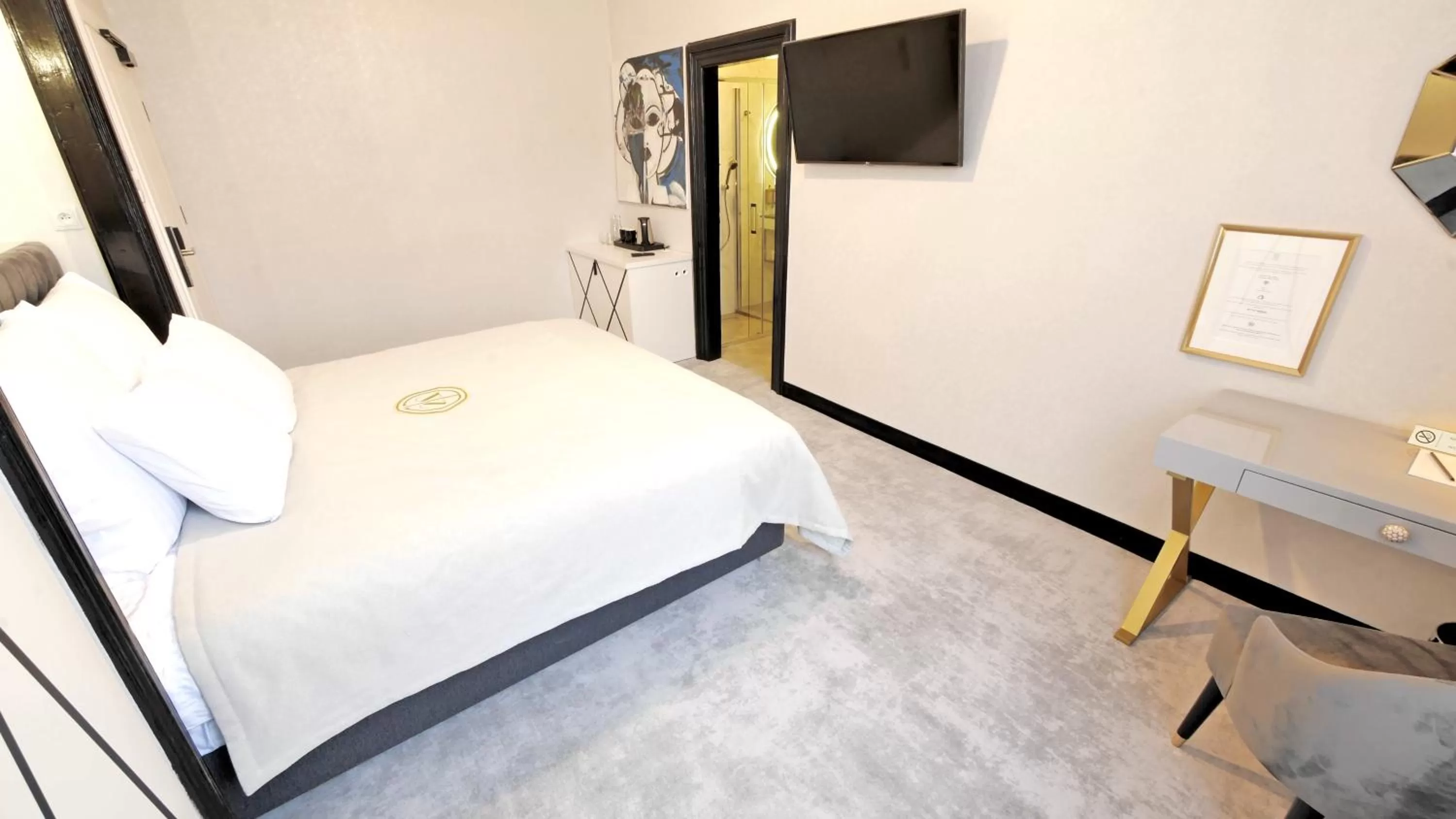 Photo of the whole room, Bed in SZEWSKA 22 BOUTIQUE