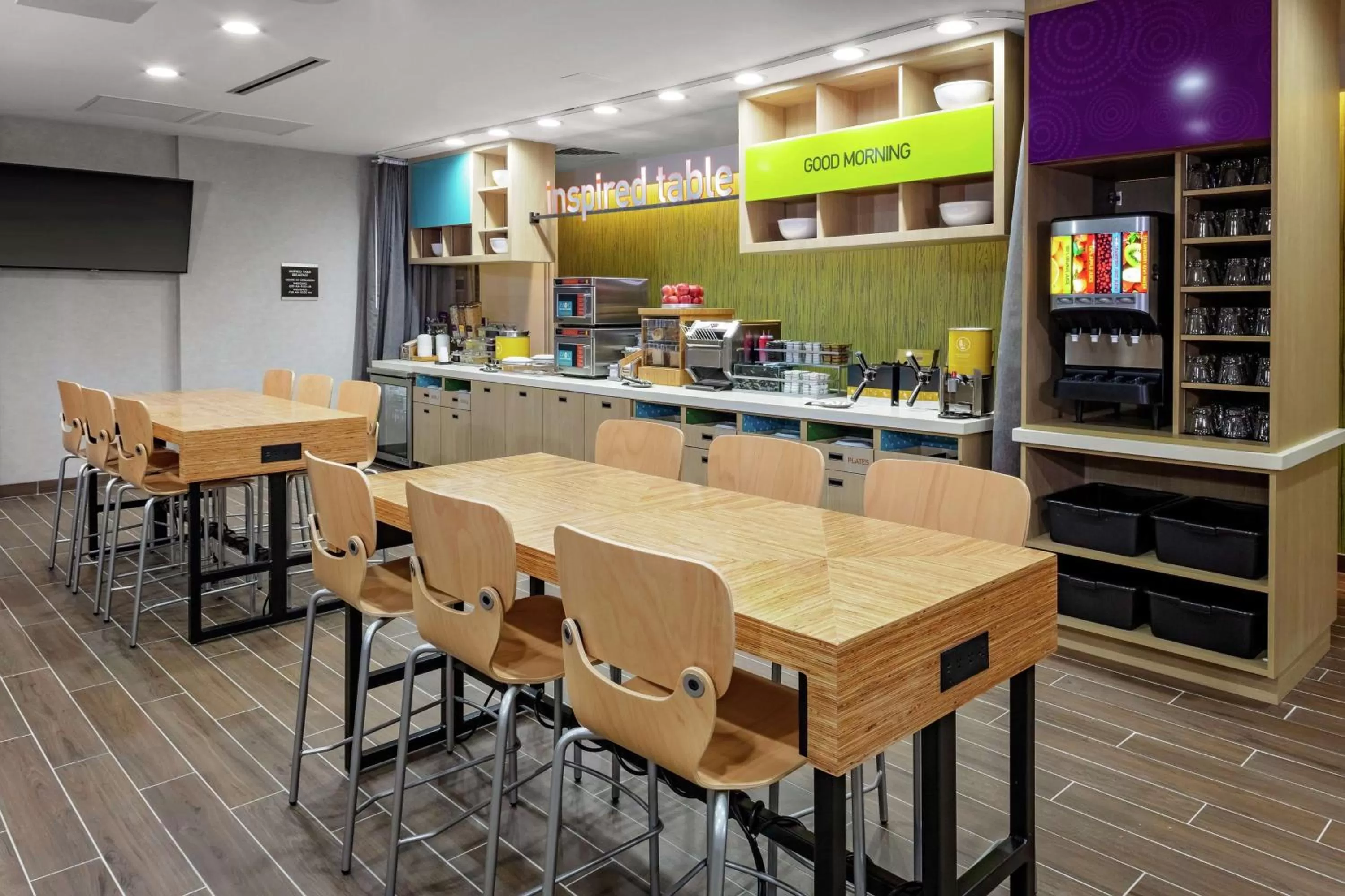 Breakfast in Home2 Suites By Hilton Sugar Land Rosenberg