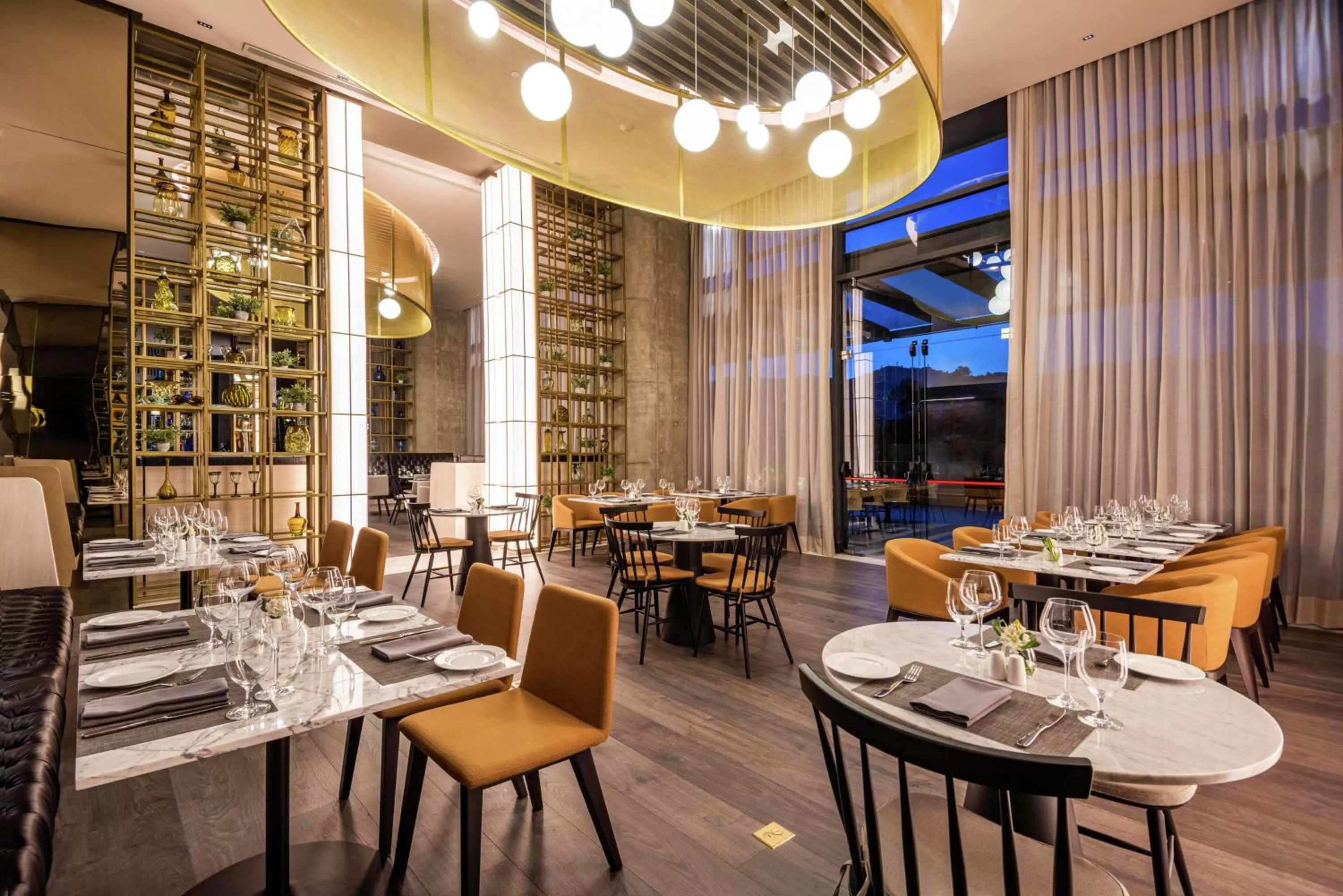 Restaurant/places to eat in Hilton Bogota Corferias