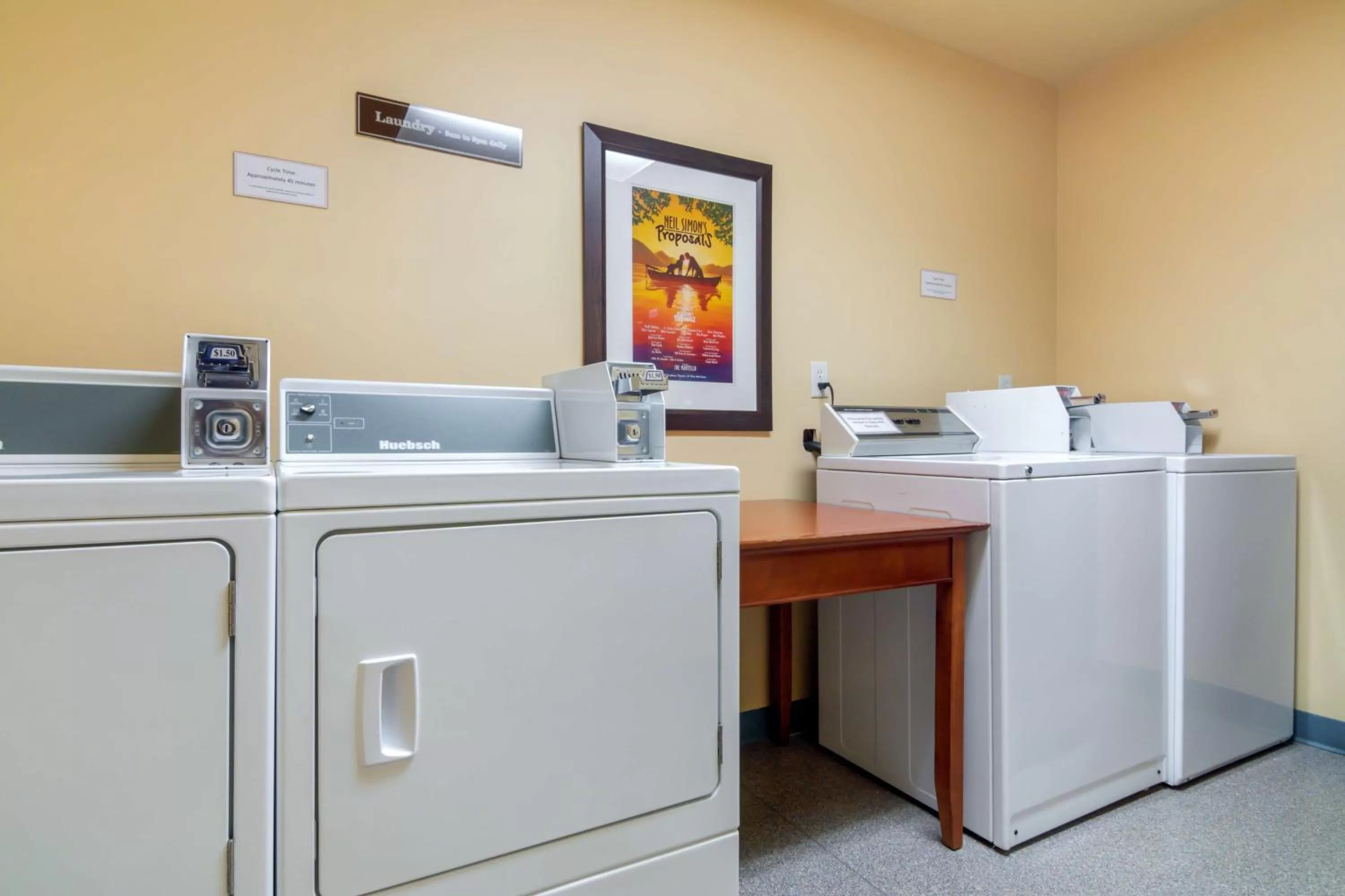 laundry in Best Western PLUS Chemainus Inn