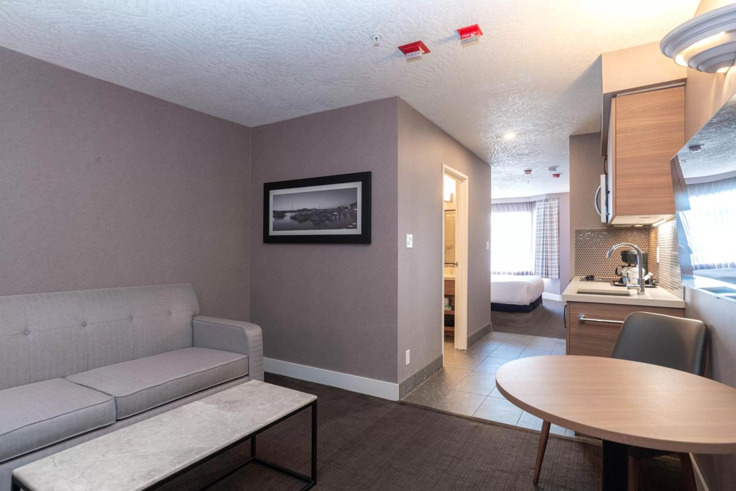 Photo of the whole room in Sandman Hotel Victoria