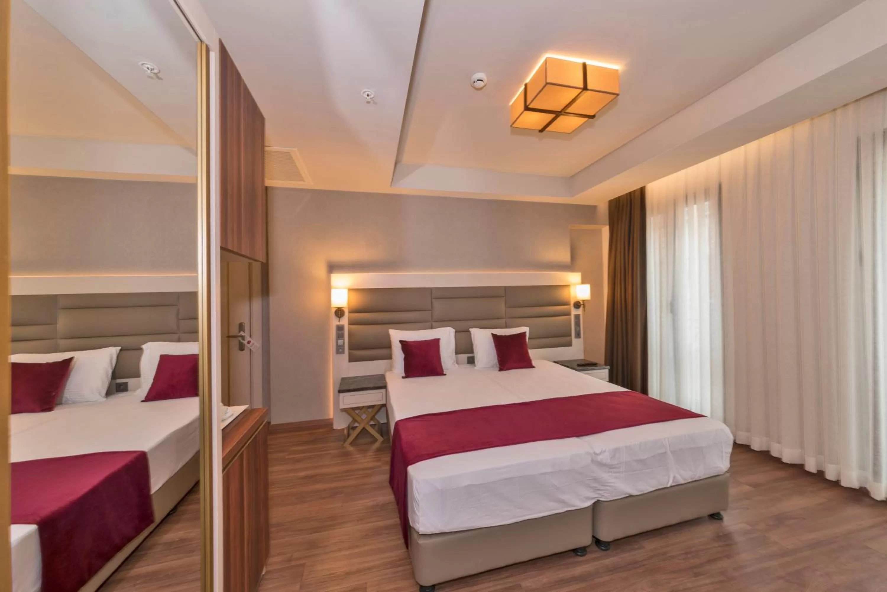 Bedroom, Bed in Golden Royal Hotel