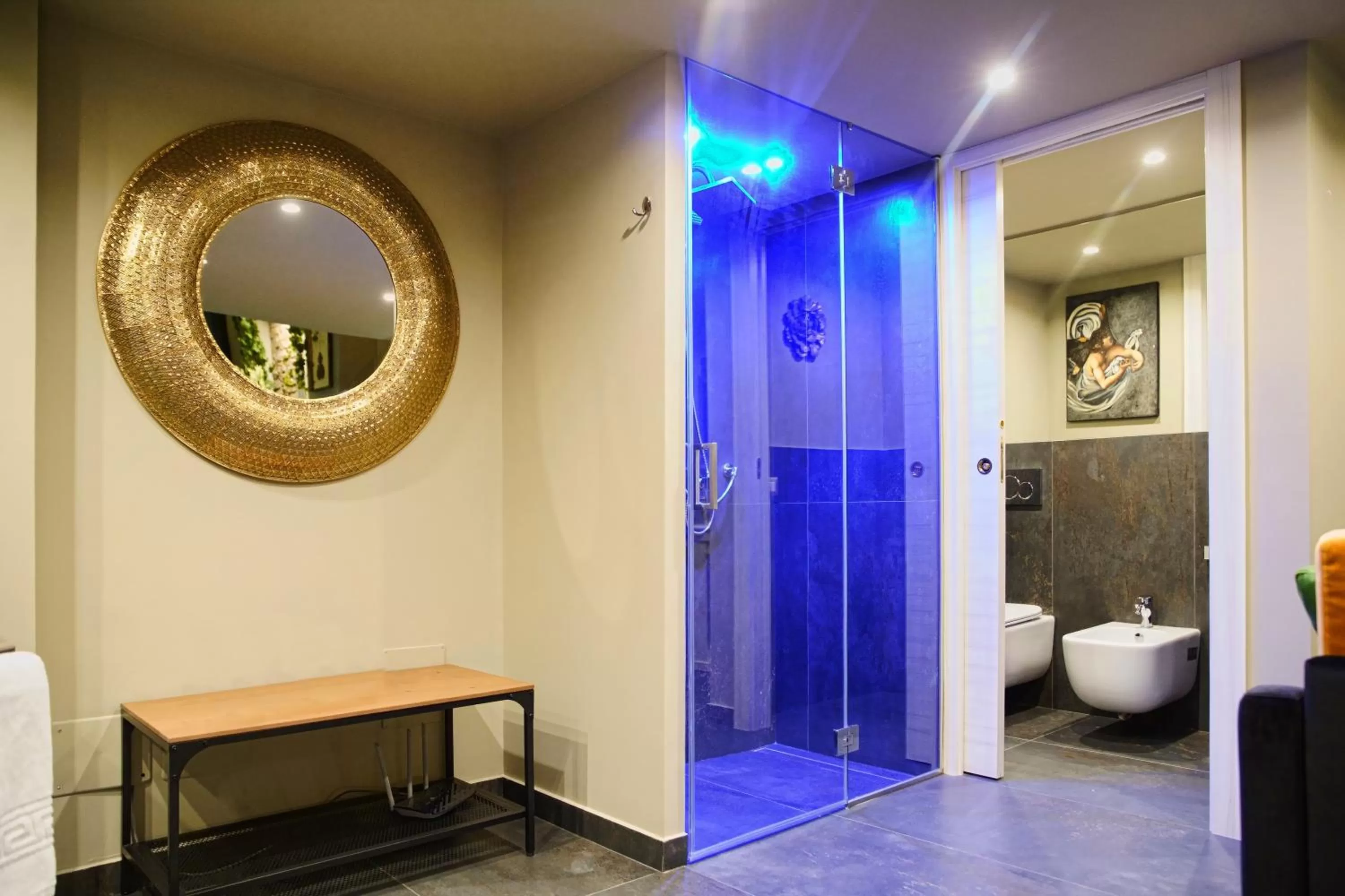 Bathroom in Home dentro il teatro