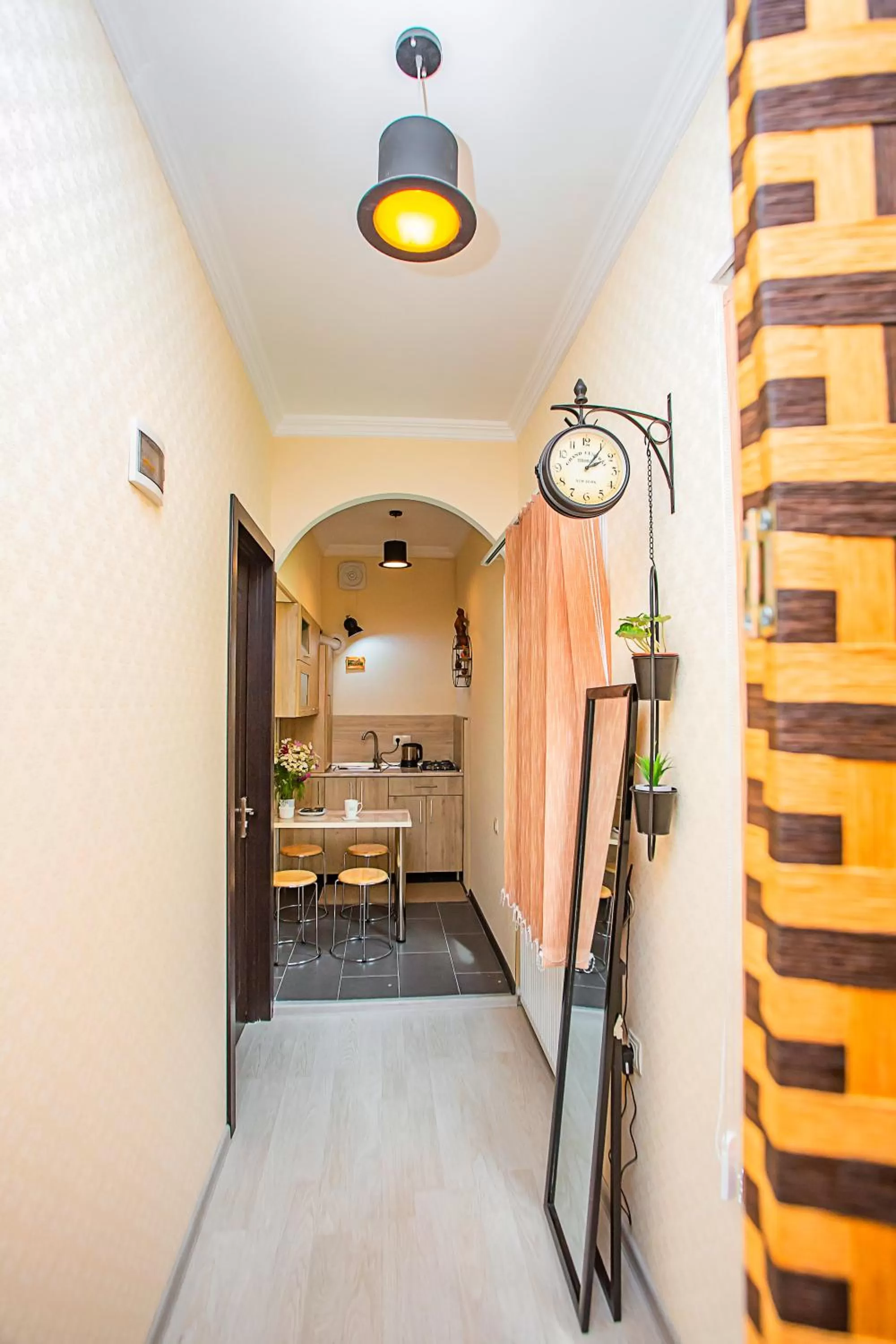 Dining Area in Teatron