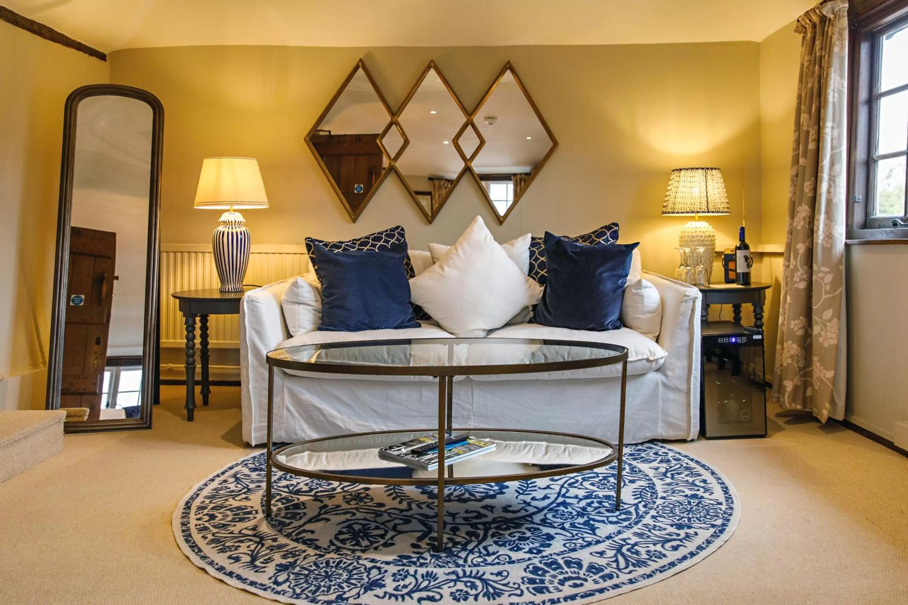 Bedroom, Seating Area in Cley Windmill