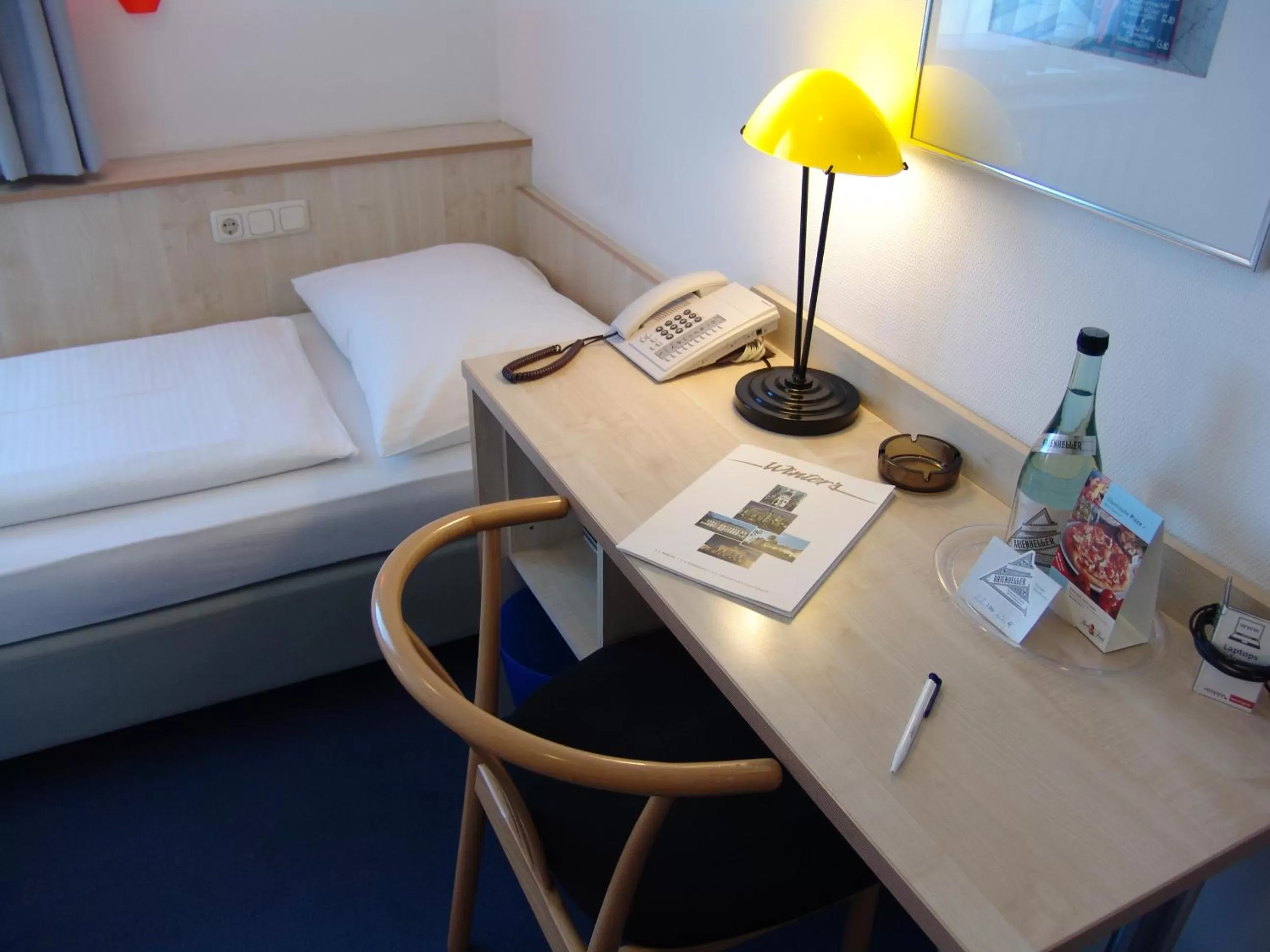 Photo of the whole room, Bed in enjoy hotel Berlin City Messe